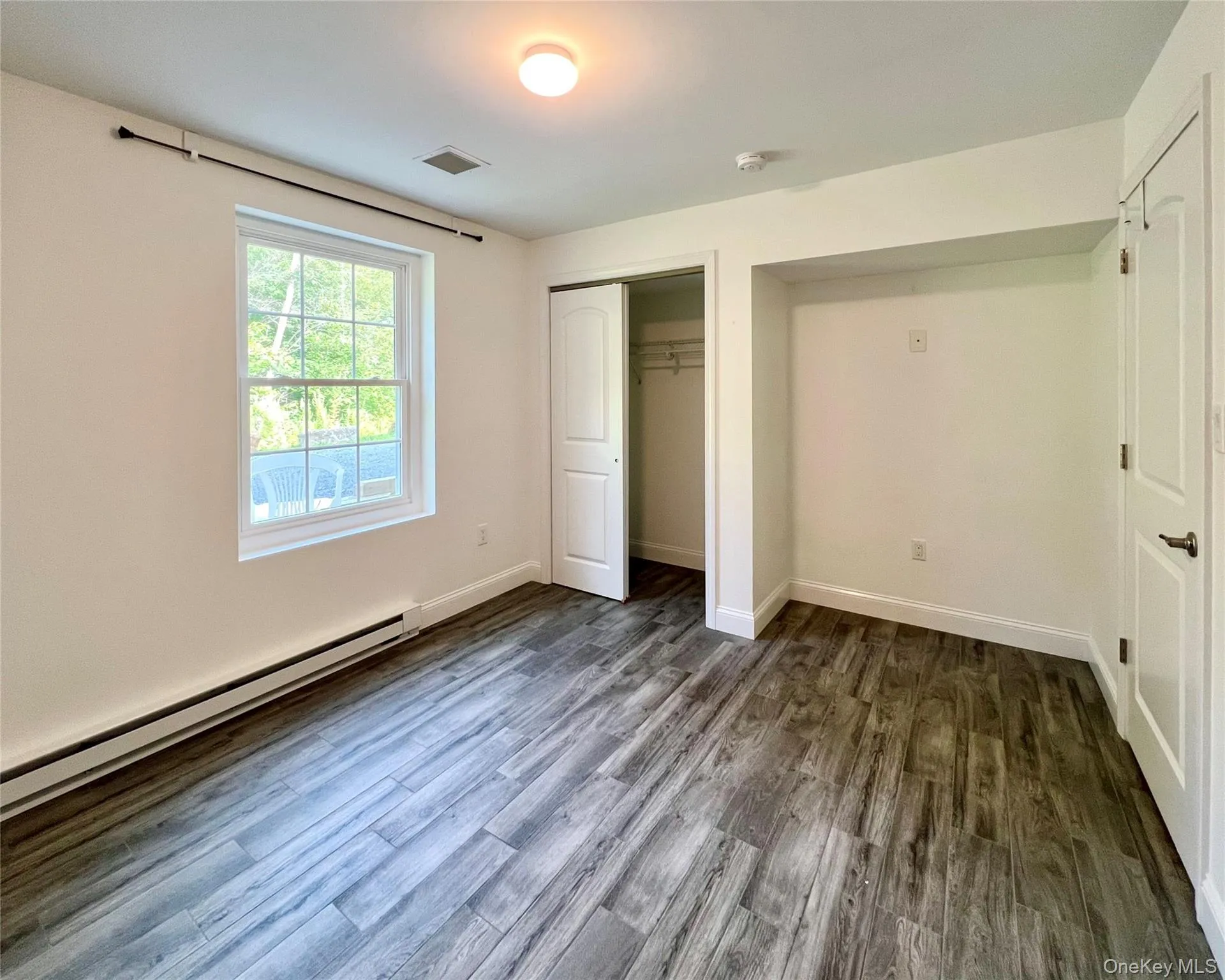 Bedroom & Closet Bedroom & Closet