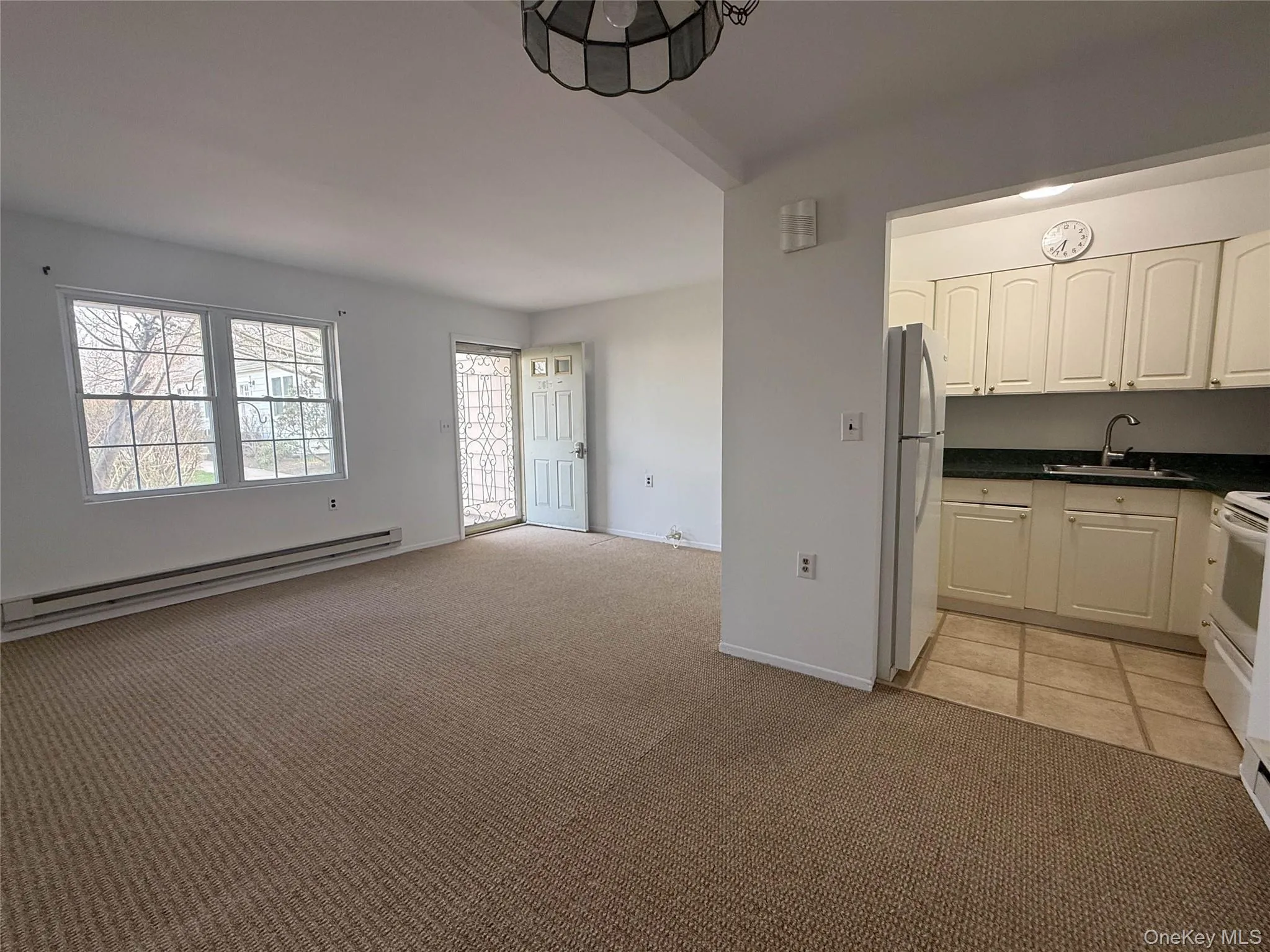 1000 9th Street, Southold, NY, 1 Bedroom Bedrooms, 4 Rooms Rooms,1 BathroomBathrooms,Residential Lease,For Rent,9th,0,983346 1000 9th Street, Southold, NY, 1 Bedroom Bedrooms, 4 Rooms Rooms,1 BathroomBathrooms,Residential Lease,For Rent,9th,0,983346