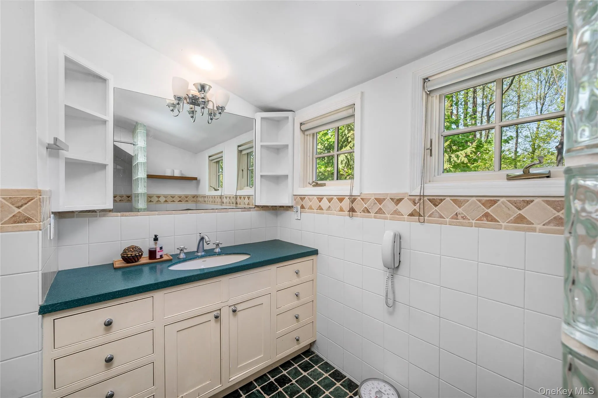 197 Route 9W, Orangetown, NY, 3 Bedrooms Bedrooms, 7 Rooms Rooms,2 BathroomsBathrooms,Residential Lease,For Rent,Route 9W,0,983349 197 Route 9W, Orangetown, NY, 3 Bedrooms Bedrooms, 7 Rooms Rooms,2 BathroomsBathrooms,Residential Lease,For Rent,Route 9W,0,983349