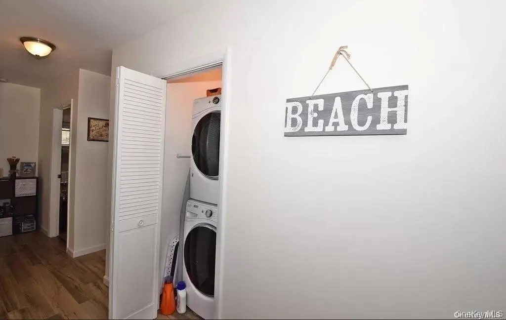 113 Harding Avenue, Long Beach, NY, 2 Bedrooms Bedrooms, 4 Rooms Rooms,1 BathroomBathrooms,Residential Lease,For Rent,Harding,0,983359 113 Harding Avenue, Long Beach, NY, 2 Bedrooms Bedrooms, 4 Rooms Rooms,1 BathroomBathrooms,Residential Lease,For Rent,Harding,0,983359