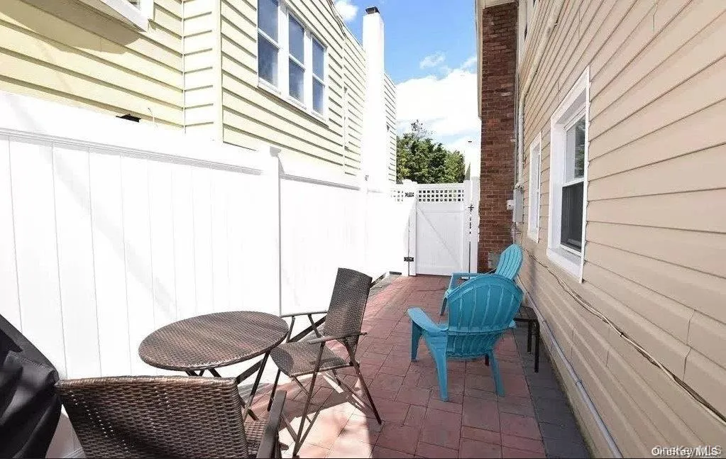 113 Harding Avenue, Long Beach, NY, 2 Bedrooms Bedrooms, 4 Rooms Rooms,1 BathroomBathrooms,Residential Lease,For Rent,Harding,0,983359 113 Harding Avenue, Long Beach, NY, 2 Bedrooms Bedrooms, 4 Rooms Rooms,1 BathroomBathrooms,Residential Lease,For Rent,Harding,0,983359