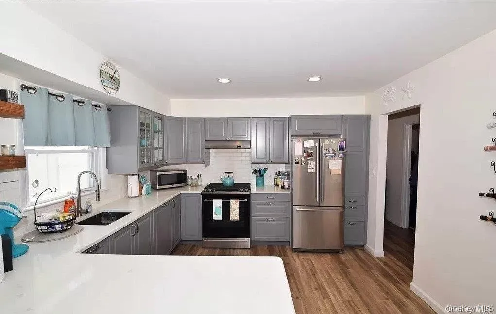 113 Harding Avenue, Long Beach, NY, 2 Bedrooms Bedrooms, 4 Rooms Rooms,1 BathroomBathrooms,Residential Lease,For Rent,Harding,0,983359 113 Harding Avenue, Long Beach, NY, 2 Bedrooms Bedrooms, 4 Rooms Rooms,1 BathroomBathrooms,Residential Lease,For Rent,Harding,0,983359