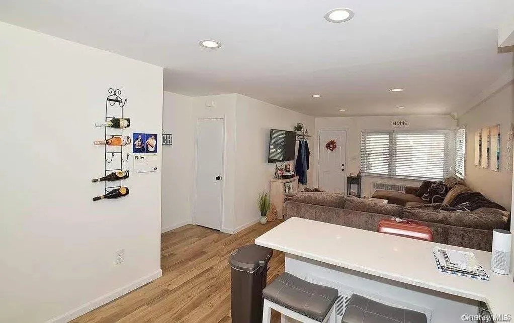 113 Harding Avenue, Long Beach, NY, 2 Bedrooms Bedrooms, 4 Rooms Rooms,1 BathroomBathrooms,Residential Lease,For Rent,Harding,0,983359 113 Harding Avenue, Long Beach, NY, 2 Bedrooms Bedrooms, 4 Rooms Rooms,1 BathroomBathrooms,Residential Lease,For Rent,Harding,0,983359