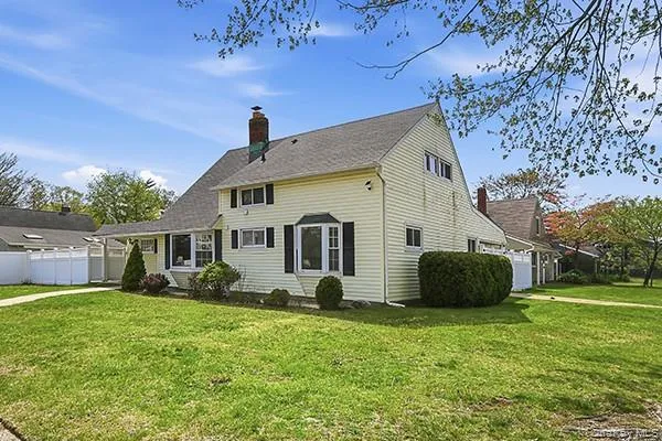 48 Link Lane, Oyster Bay, NY, 4 Bedrooms Bedrooms, 9 Rooms Rooms,2 BathroomsBathrooms,Residential Lease,For Rent,Link,0,983374 48 Link Lane, Oyster Bay, NY, 4 Bedrooms Bedrooms, 9 Rooms Rooms,2 BathroomsBathrooms,Residential Lease,For Rent,Link,0,983374