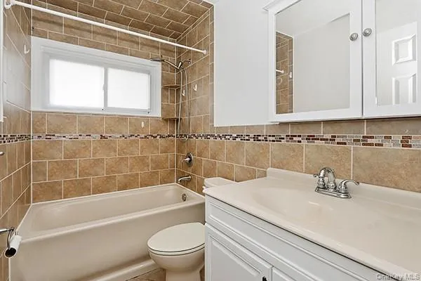 48 Link Lane, Oyster Bay, NY, 4 Bedrooms Bedrooms, 9 Rooms Rooms,2 BathroomsBathrooms,Residential Lease,For Rent,Link,0,983374 48 Link Lane, Oyster Bay, NY, 4 Bedrooms Bedrooms, 9 Rooms Rooms,2 BathroomsBathrooms,Residential Lease,For Rent,Link,0,983374