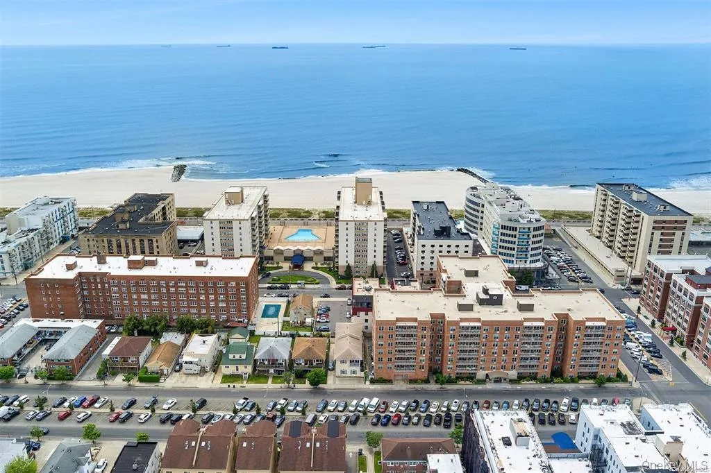 434 Broadway, Long Beach, NY, 3 Bedrooms Bedrooms, 6 Rooms Rooms,2 BathroomsBathrooms,Residential Lease,For Rent,Broadway,0,983378 434 Broadway, Long Beach, NY, 3 Bedrooms Bedrooms, 6 Rooms Rooms,2 BathroomsBathrooms,Residential Lease,For Rent,Broadway,0,983378