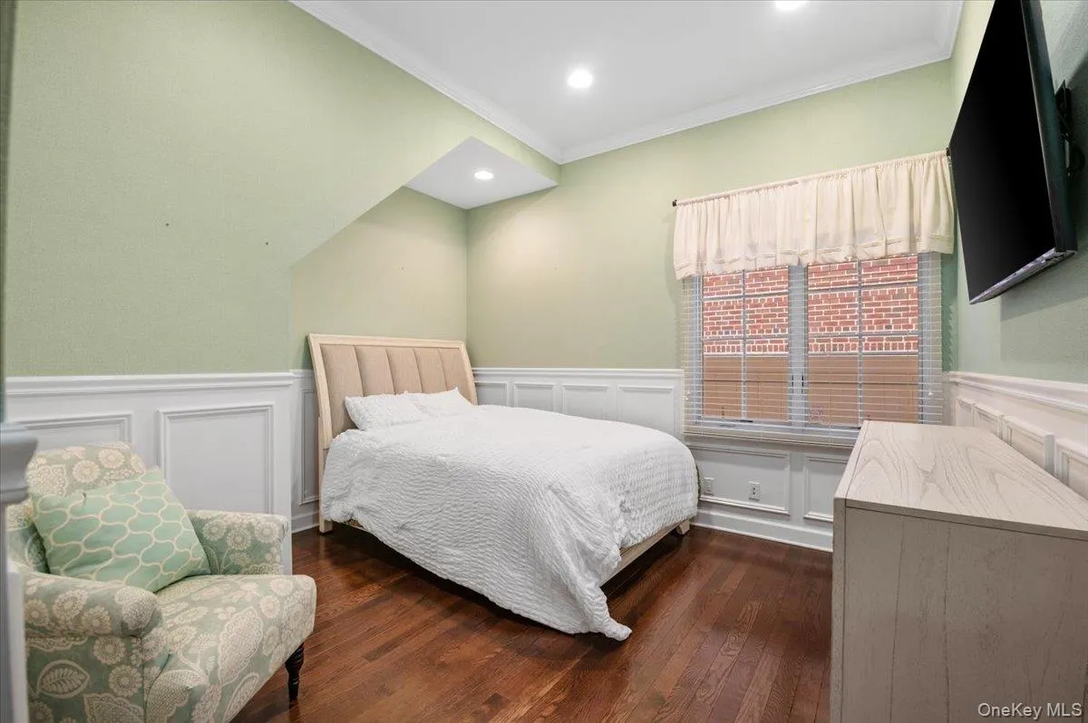 434 Broadway, Long Beach, NY, 3 Bedrooms Bedrooms, 6 Rooms Rooms,2 BathroomsBathrooms,Residential Lease,For Rent,Broadway,0,983378 434 Broadway, Long Beach, NY, 3 Bedrooms Bedrooms, 6 Rooms Rooms,2 BathroomsBathrooms,Residential Lease,For Rent,Broadway,0,983378