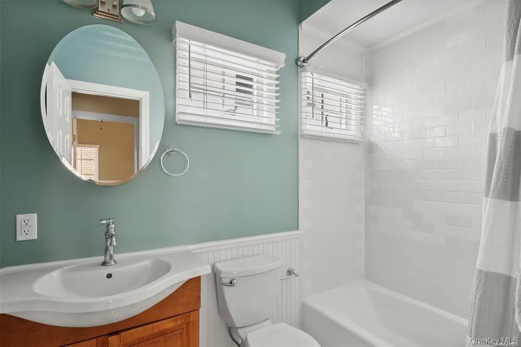 434 Broadway, Long Beach, NY, 3 Bedrooms Bedrooms, 6 Rooms Rooms,2 BathroomsBathrooms,Residential Lease,For Rent,Broadway,0,983378 434 Broadway, Long Beach, NY, 3 Bedrooms Bedrooms, 6 Rooms Rooms,2 BathroomsBathrooms,Residential Lease,For Rent,Broadway,0,983378