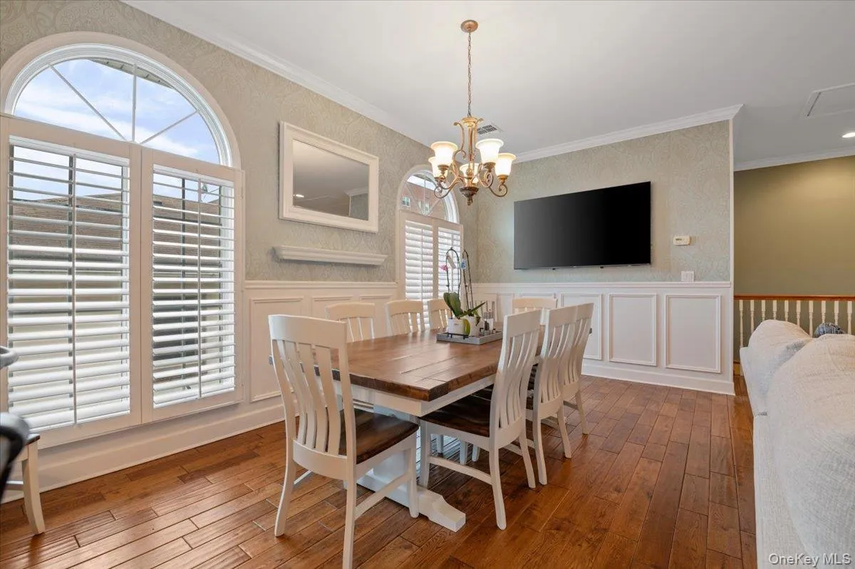 434 Broadway, Long Beach, NY, 3 Bedrooms Bedrooms, 6 Rooms Rooms,2 BathroomsBathrooms,Residential Lease,For Rent,Broadway,0,983378 434 Broadway, Long Beach, NY, 3 Bedrooms Bedrooms, 6 Rooms Rooms,2 BathroomsBathrooms,Residential Lease,For Rent,Broadway,0,983378