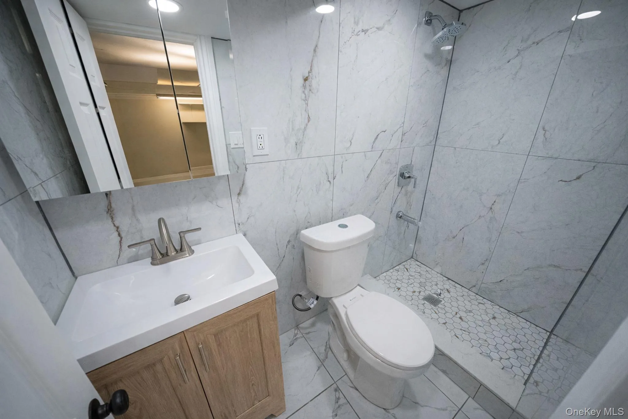 45 Roslyn Road, North Hempstead, NY, 5 Bedrooms Bedrooms, 9 Rooms Rooms,3 BathroomsBathrooms,Residential,For Rent,Roslyn,0,983379 45 Roslyn Road, North Hempstead, NY, 5 Bedrooms Bedrooms, 9 Rooms Rooms,3 BathroomsBathrooms,Residential,For Rent,Roslyn,0,983379