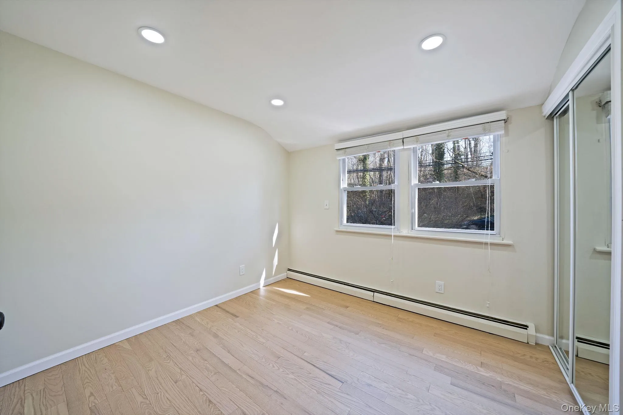 45 Roslyn Road, North Hempstead, NY, 5 Bedrooms Bedrooms, 9 Rooms Rooms,3 BathroomsBathrooms,Residential,For Rent,Roslyn,0,983379 45 Roslyn Road, North Hempstead, NY, 5 Bedrooms Bedrooms, 9 Rooms Rooms,3 BathroomsBathrooms,Residential,For Rent,Roslyn,0,983379