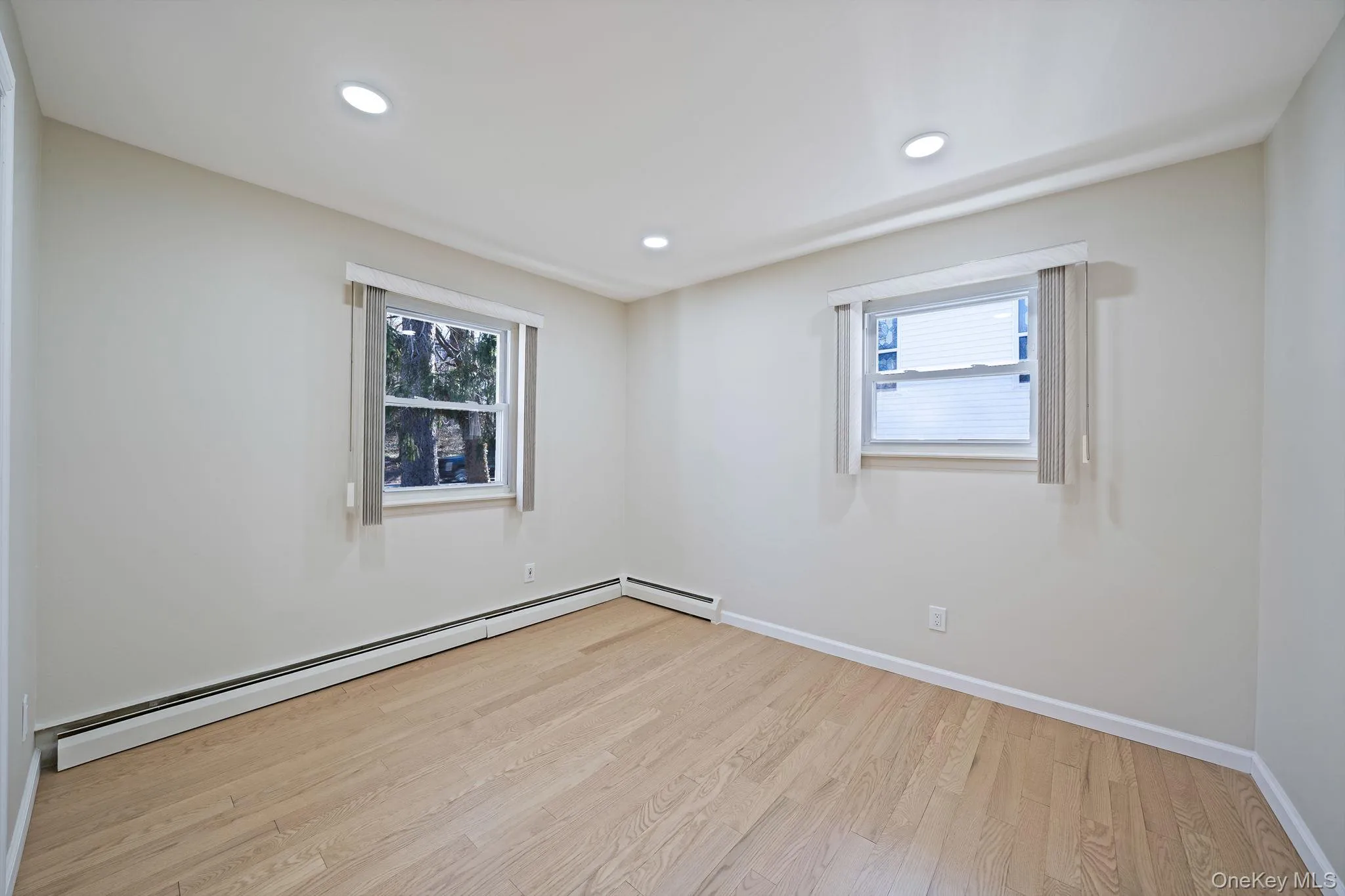 45 Roslyn Road, North Hempstead, NY, 5 Bedrooms Bedrooms, 9 Rooms Rooms,3 BathroomsBathrooms,Residential,For Rent,Roslyn,0,983379 45 Roslyn Road, North Hempstead, NY, 5 Bedrooms Bedrooms, 9 Rooms Rooms,3 BathroomsBathrooms,Residential,For Rent,Roslyn,0,983379