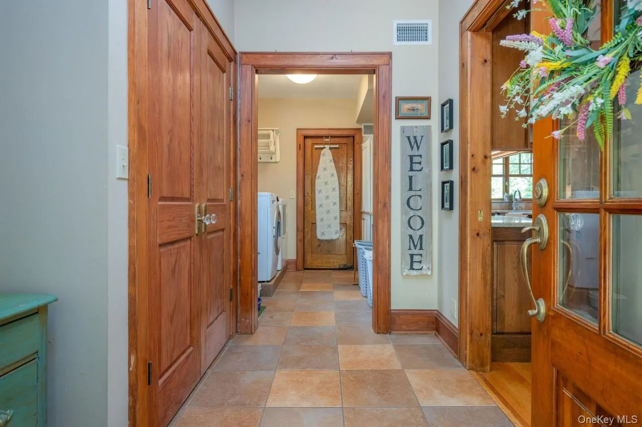 Mud room with storage, pantry Mud room with storage, pantry