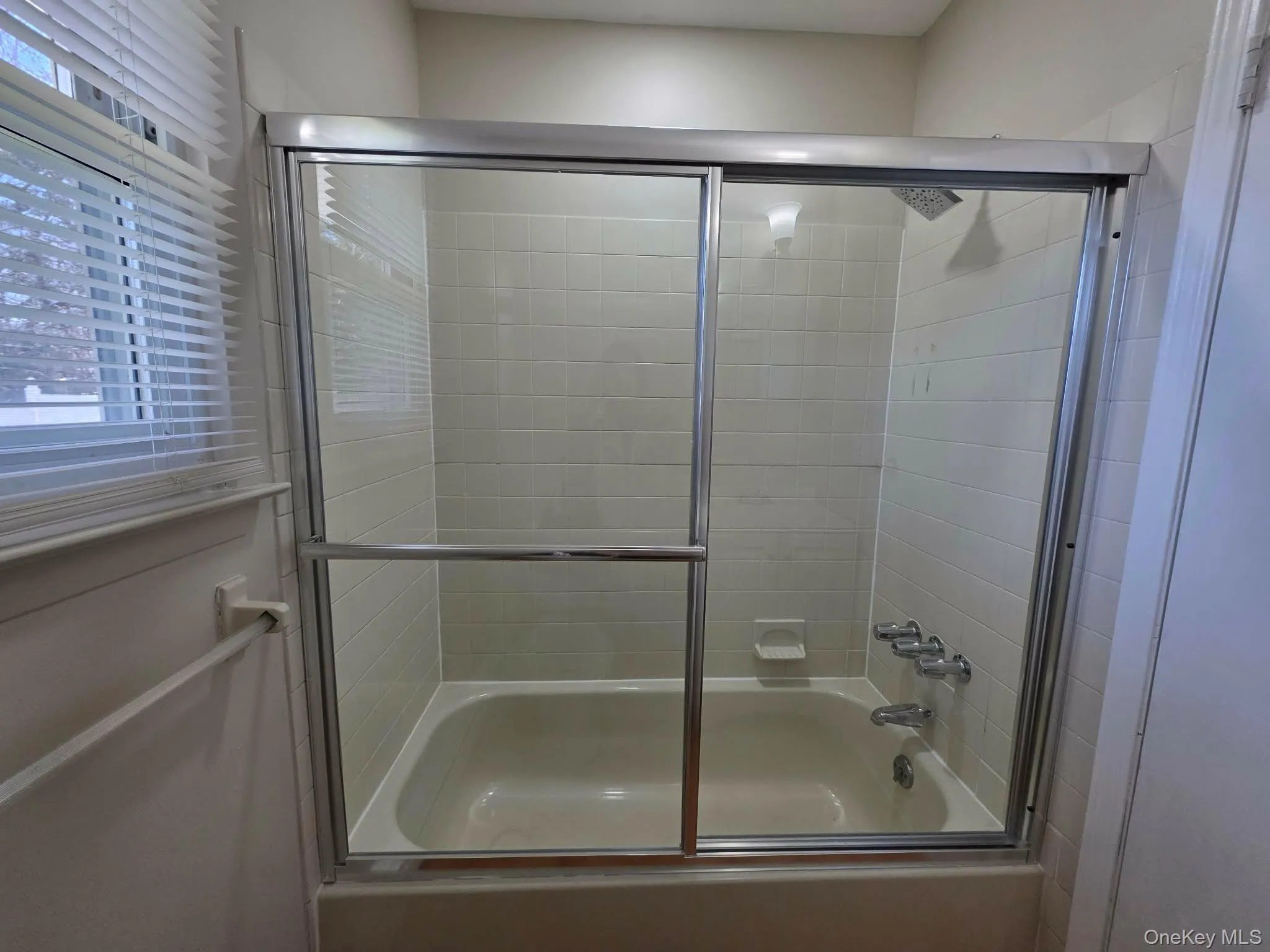 308 Browns Road, Smithtown, NY, 5 Bedrooms Bedrooms, 10 Rooms Rooms,3 BathroomsBathrooms,Residential Lease,For Rent,Browns,0,983387 308 Browns Road, Smithtown, NY, 5 Bedrooms Bedrooms, 10 Rooms Rooms,3 BathroomsBathrooms,Residential Lease,For Rent,Browns,0,983387