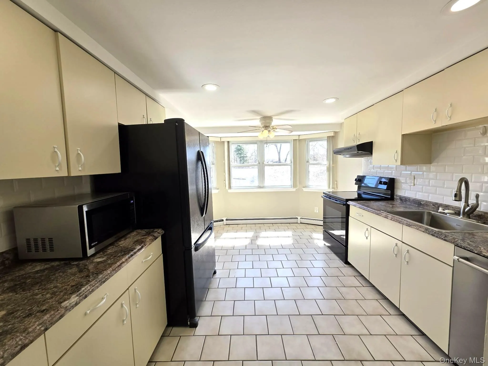 308 Browns Road, Smithtown, NY, 5 Bedrooms Bedrooms, 10 Rooms Rooms,3 BathroomsBathrooms,Residential Lease,For Rent,Browns,0,983387 308 Browns Road, Smithtown, NY, 5 Bedrooms Bedrooms, 10 Rooms Rooms,3 BathroomsBathrooms,Residential Lease,For Rent,Browns,0,983387