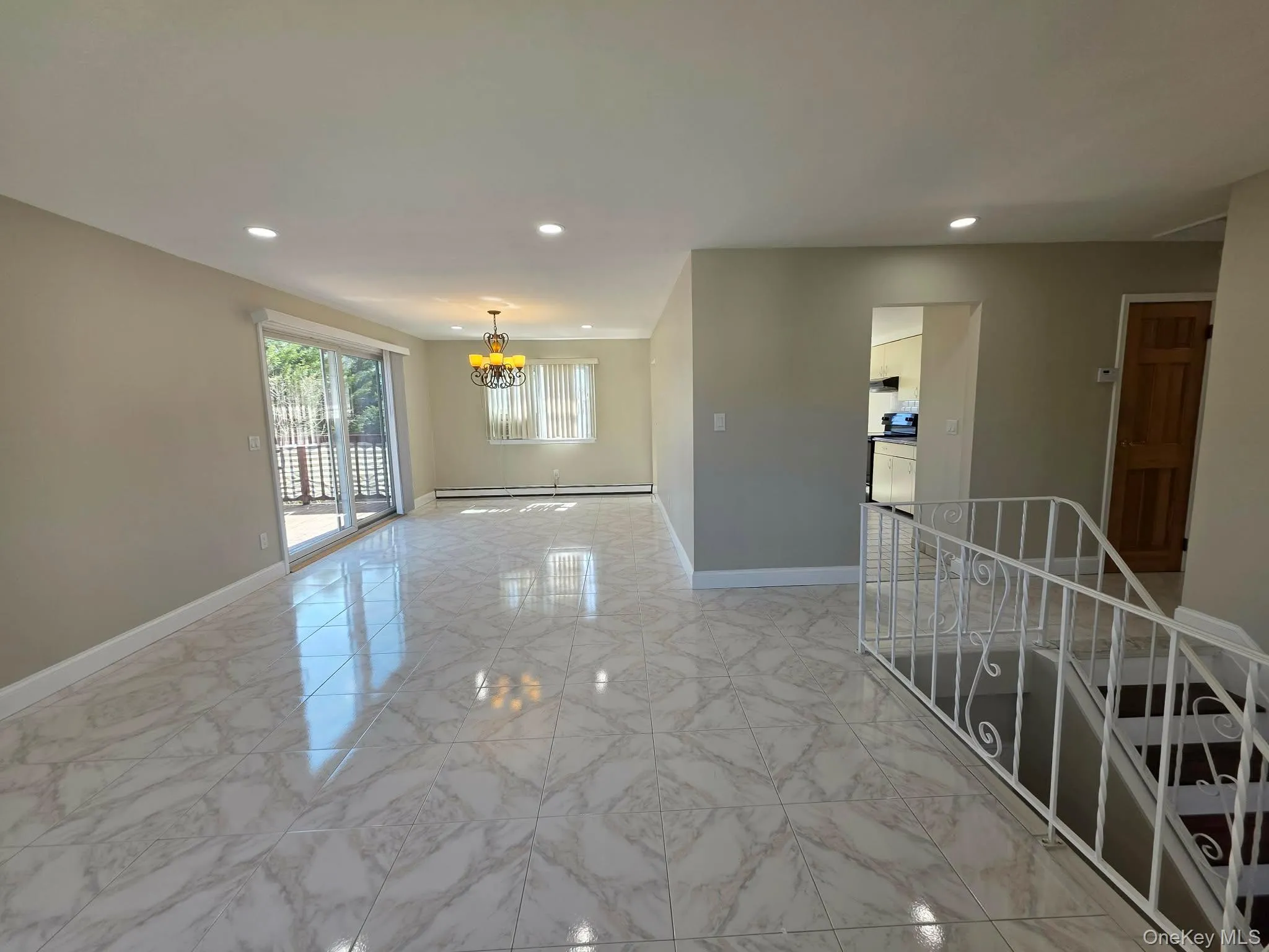 308 Browns Road, Smithtown, NY, 5 Bedrooms Bedrooms, 10 Rooms Rooms,3 BathroomsBathrooms,Residential Lease,For Rent,Browns,0,983387 308 Browns Road, Smithtown, NY, 5 Bedrooms Bedrooms, 10 Rooms Rooms,3 BathroomsBathrooms,Residential Lease,For Rent,Browns,0,983387