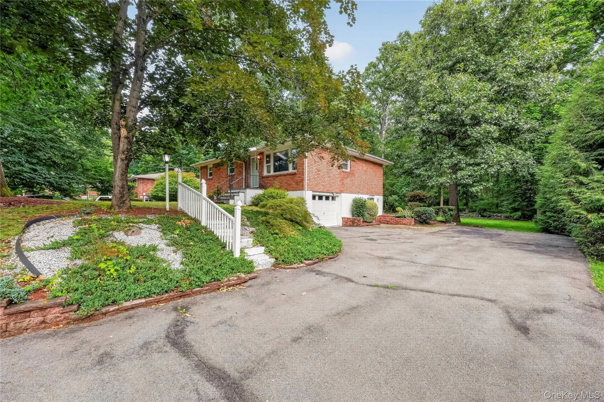 9 Archery Road, Newburgh (town), NY, 3 Bedrooms Bedrooms, 6 Rooms Rooms,1 BathroomBathrooms,Residential,For Rent,Archery,0,983402 9 Archery Road, Newburgh (town), NY, 3 Bedrooms Bedrooms, 6 Rooms Rooms,1 BathroomBathrooms,Residential,For Rent,Archery,0,983402