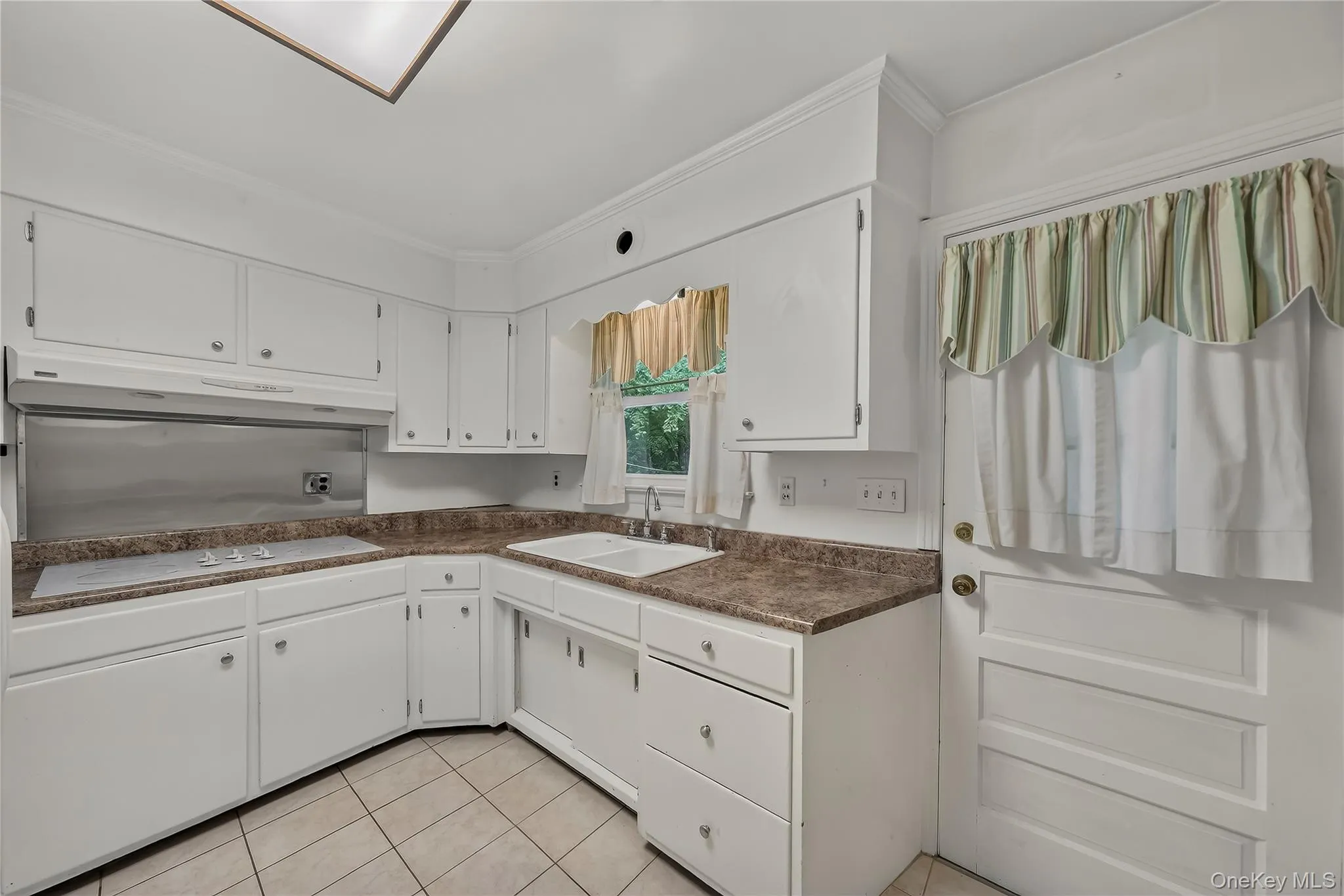 9 Archery Road, Newburgh (town), NY, 3 Bedrooms Bedrooms, 6 Rooms Rooms,1 BathroomBathrooms,Residential,For Rent,Archery,0,983402 9 Archery Road, Newburgh (town), NY, 3 Bedrooms Bedrooms, 6 Rooms Rooms,1 BathroomBathrooms,Residential,For Rent,Archery,0,983402