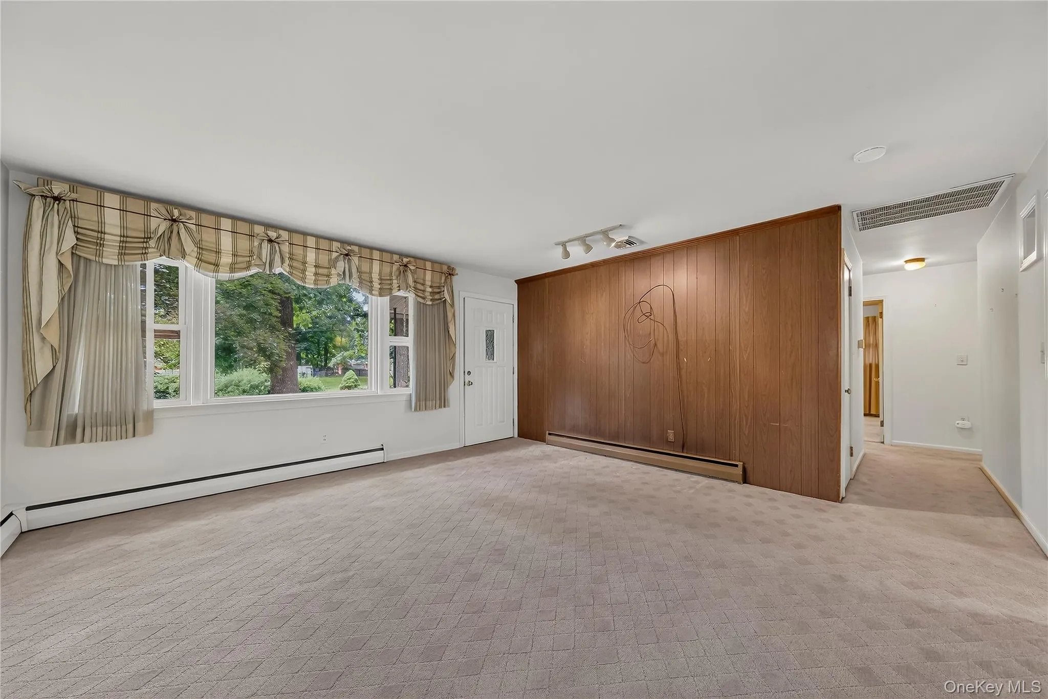 9 Archery Road, Newburgh (town), NY, 3 Bedrooms Bedrooms, 6 Rooms Rooms,1 BathroomBathrooms,Residential,For Rent,Archery,0,983402 9 Archery Road, Newburgh (town), NY, 3 Bedrooms Bedrooms, 6 Rooms Rooms,1 BathroomBathrooms,Residential,For Rent,Archery,0,983402