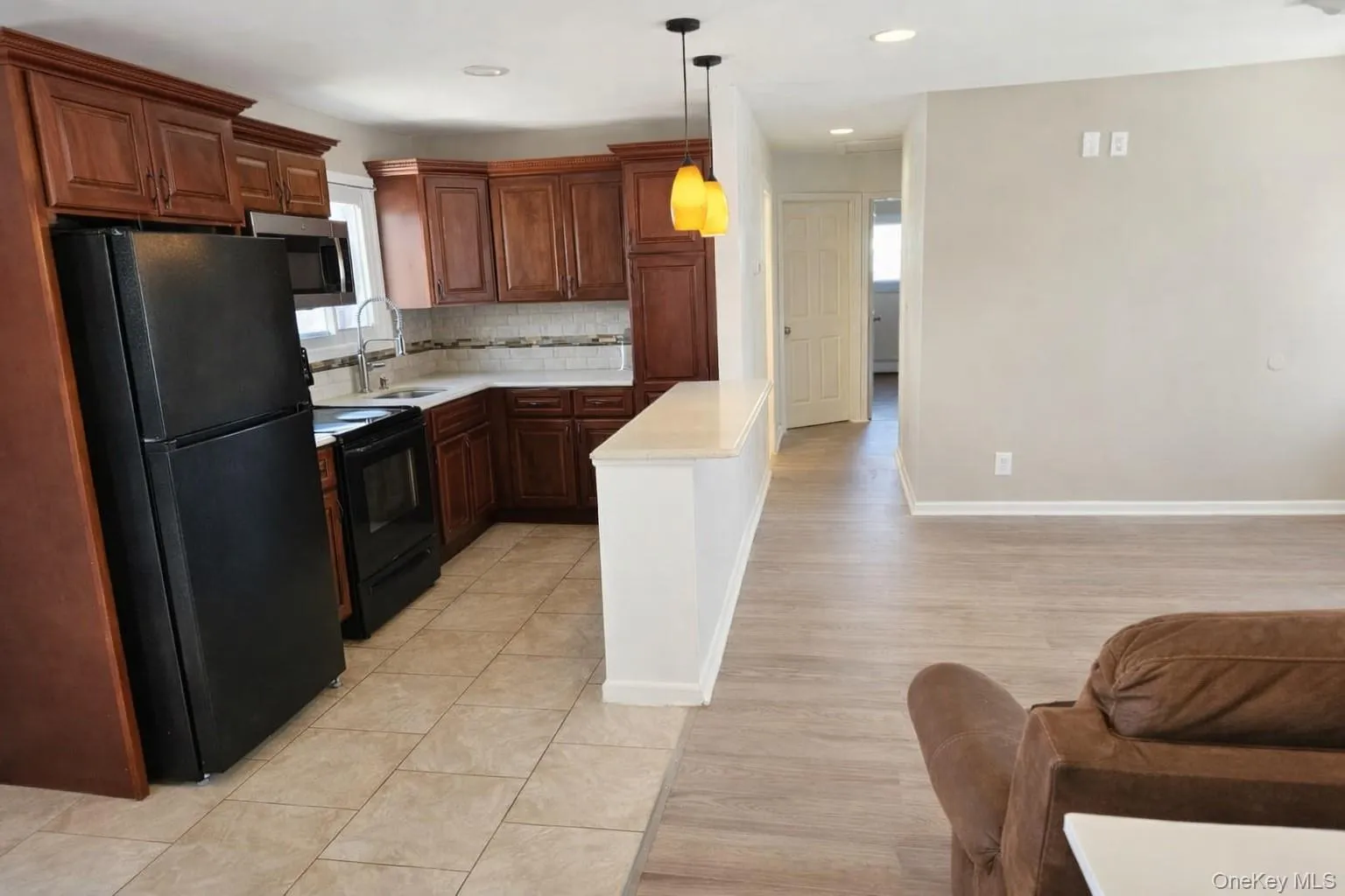 56 Applegate Drive, Islip, NY, 3 Bedrooms Bedrooms, 5 Rooms Rooms,1 BathroomBathrooms,Residential Lease,For Rent,Applegate,0,983404 56 Applegate Drive, Islip, NY, 3 Bedrooms Bedrooms, 5 Rooms Rooms,1 BathroomBathrooms,Residential Lease,For Rent,Applegate,0,983404