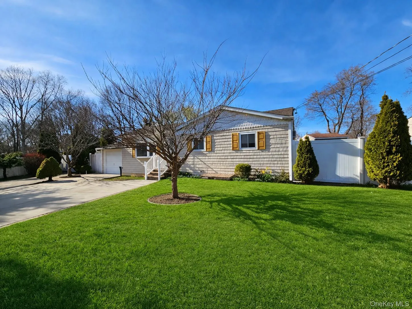 56 Applegate Drive, Islip, NY, 3 Bedrooms Bedrooms, 5 Rooms Rooms,1 BathroomBathrooms,Residential Lease,For Rent,Applegate,0,983404 56 Applegate Drive, Islip, NY, 3 Bedrooms Bedrooms, 5 Rooms Rooms,1 BathroomBathrooms,Residential Lease,For Rent,Applegate,0,983404