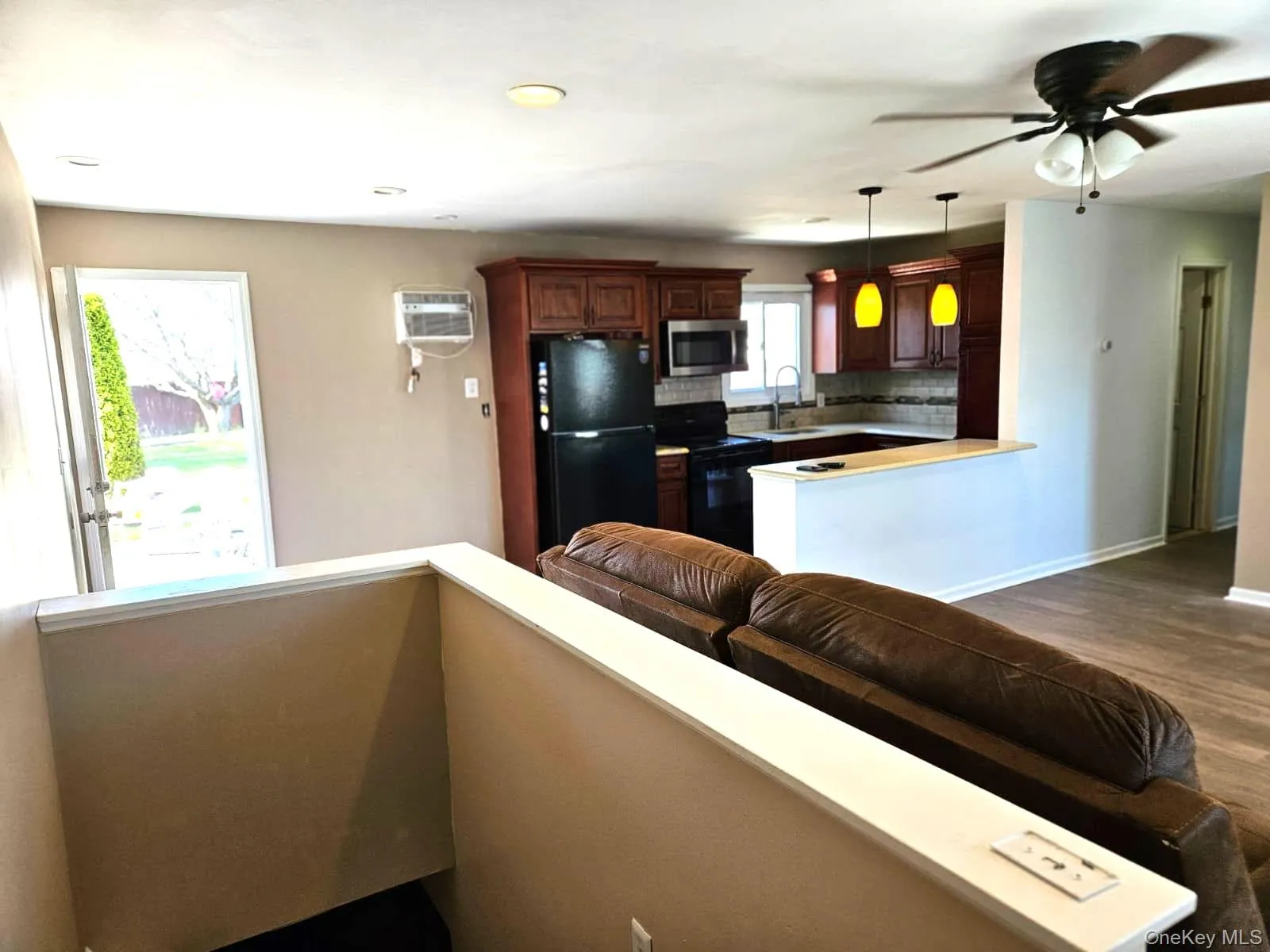 56 Applegate Drive, Islip, NY, 3 Bedrooms Bedrooms, 5 Rooms Rooms,1 BathroomBathrooms,Residential Lease,For Rent,Applegate,0,983404 56 Applegate Drive, Islip, NY, 3 Bedrooms Bedrooms, 5 Rooms Rooms,1 BathroomBathrooms,Residential Lease,For Rent,Applegate,0,983404