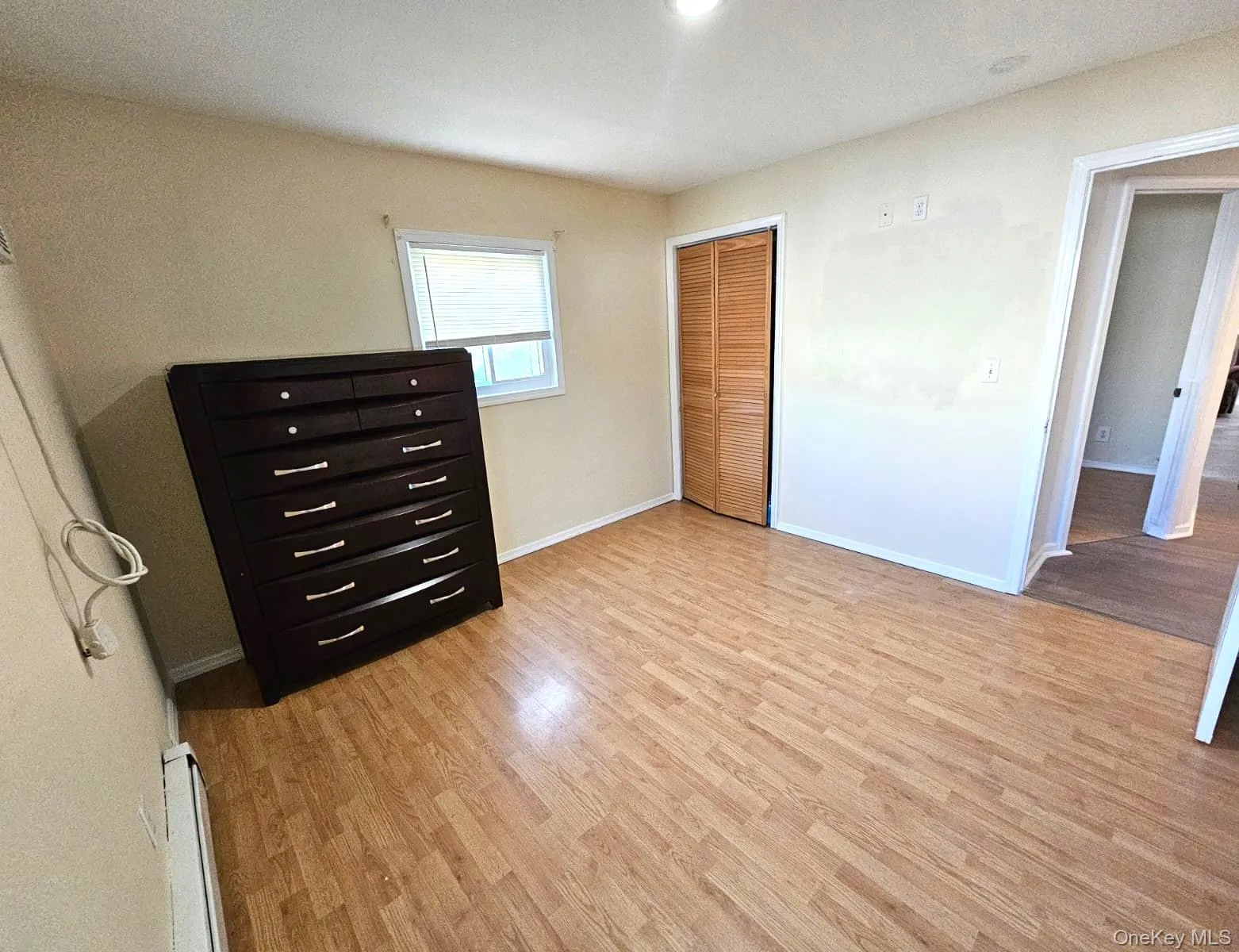 56 Applegate Drive, Islip, NY, 3 Bedrooms Bedrooms, 5 Rooms Rooms,1 BathroomBathrooms,Residential Lease,For Rent,Applegate,0,983404 56 Applegate Drive, Islip, NY, 3 Bedrooms Bedrooms, 5 Rooms Rooms,1 BathroomBathrooms,Residential Lease,For Rent,Applegate,0,983404