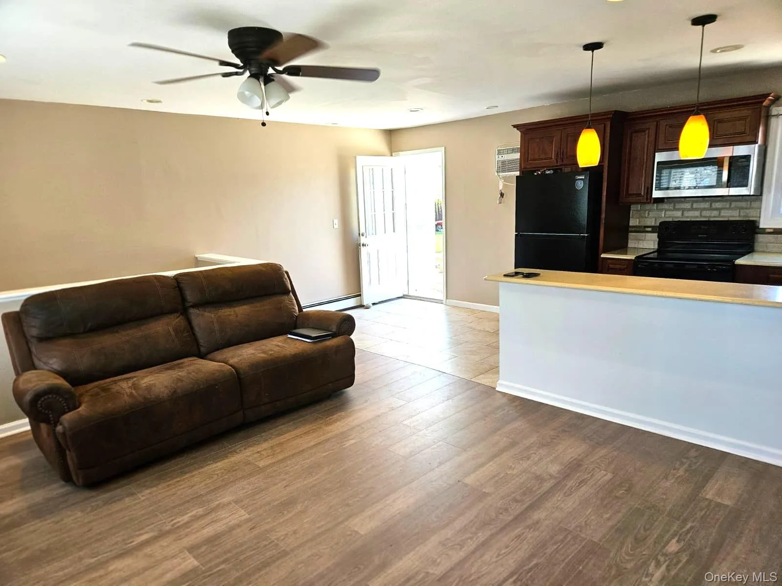 56 Applegate Drive, Islip, NY, 3 Bedrooms Bedrooms, 5 Rooms Rooms,1 BathroomBathrooms,Residential Lease,For Rent,Applegate,0,983404 56 Applegate Drive, Islip, NY, 3 Bedrooms Bedrooms, 5 Rooms Rooms,1 BathroomBathrooms,Residential Lease,For Rent,Applegate,0,983404