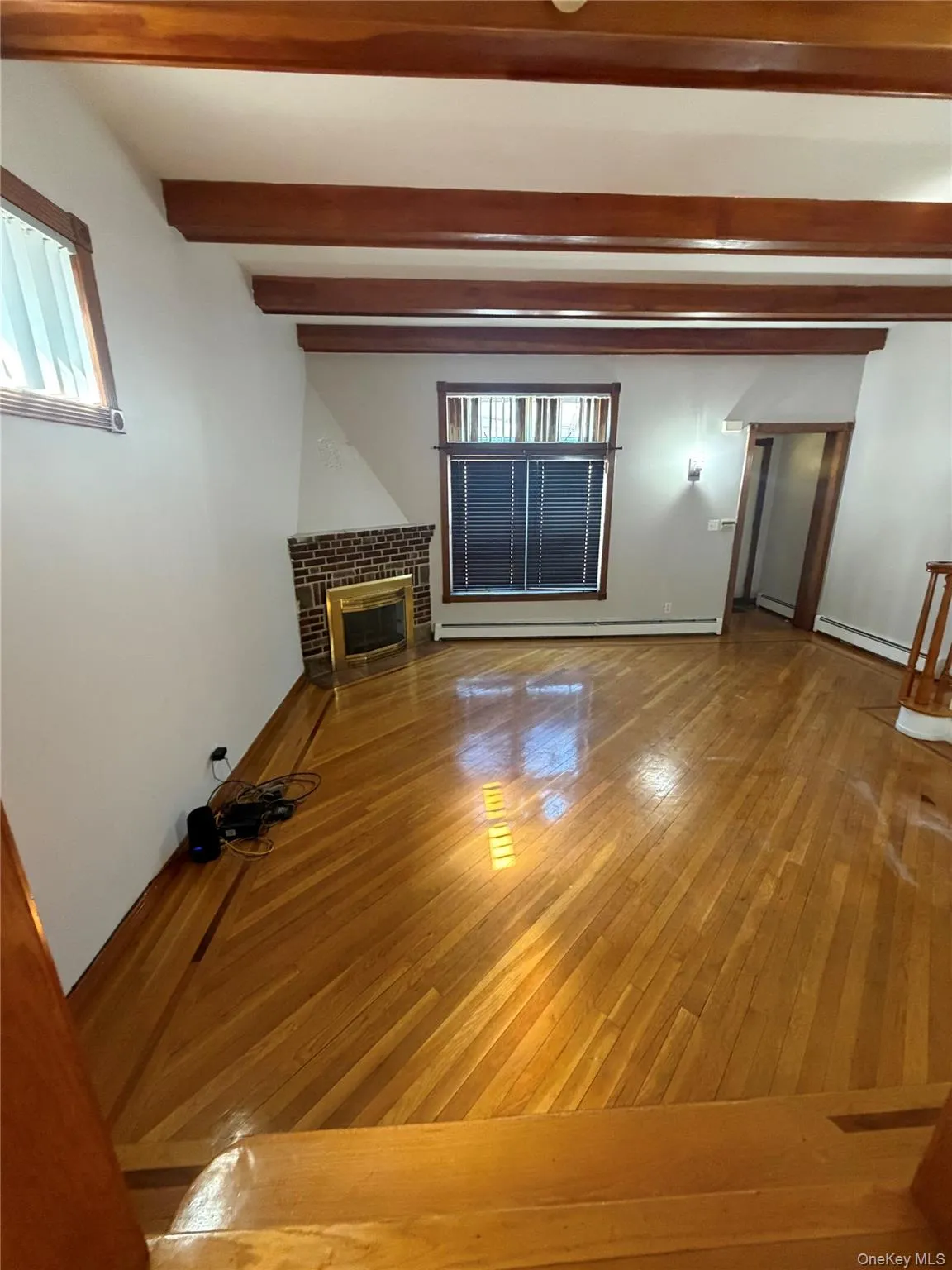 11953 177th Place, New York, NY, 3 Bedrooms Bedrooms, 5 Rooms Rooms,1 BathroomBathrooms,Residential Lease,For Rent,177th,0,983434 11953 177th Place, New York, NY, 3 Bedrooms Bedrooms, 5 Rooms Rooms,1 BathroomBathrooms,Residential Lease,For Rent,177th,0,983434