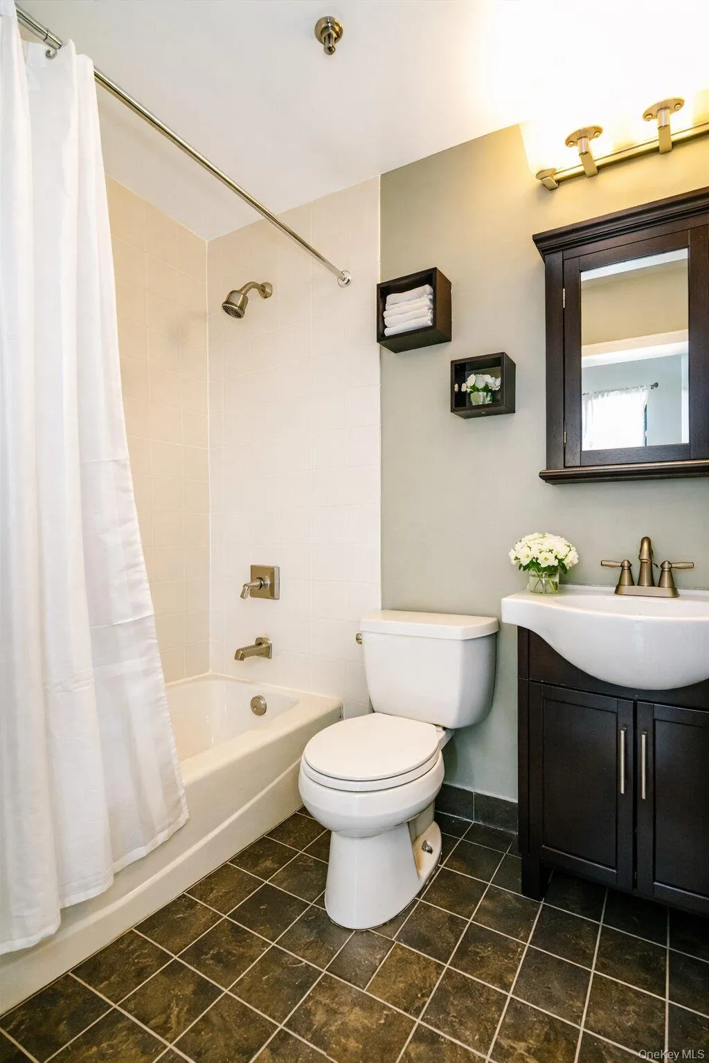 85 Mc Kinley Avenue, White Plains, NY, 1 Bedroom Bedrooms, 3 Rooms Rooms,1 BathroomBathrooms,Residential Lease,For Rent,Mc Kinley,0,983449 85 Mc Kinley Avenue, White Plains, NY, 1 Bedroom Bedrooms, 3 Rooms Rooms,1 BathroomBathrooms,Residential Lease,For Rent,Mc Kinley,0,983449