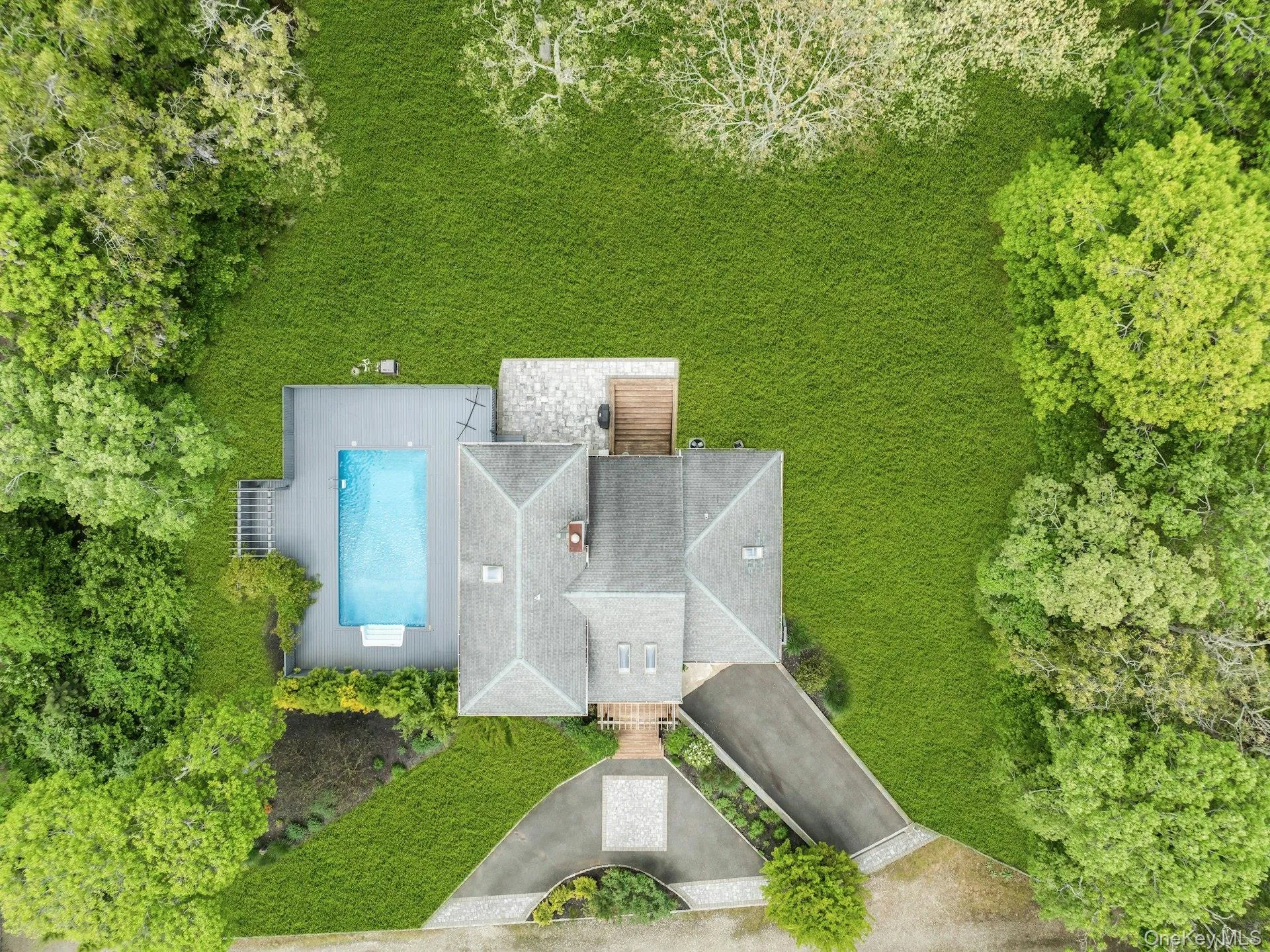 35 Bay Avenue, Southampton, NY, 4 Bedrooms Bedrooms, 8 Rooms Rooms,3 BathroomsBathrooms,Residential Lease,For Rent,Bay,0,983450 35 Bay Avenue, Southampton, NY, 4 Bedrooms Bedrooms, 8 Rooms Rooms,3 BathroomsBathrooms,Residential Lease,For Rent,Bay,0,983450