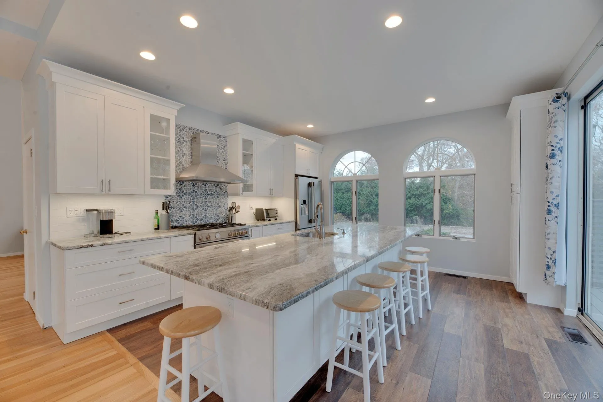 35 Bay Avenue, Southampton, NY, 4 Bedrooms Bedrooms, 8 Rooms Rooms,3 BathroomsBathrooms,Residential Lease,For Rent,Bay,0,983450 35 Bay Avenue, Southampton, NY, 4 Bedrooms Bedrooms, 8 Rooms Rooms,3 BathroomsBathrooms,Residential Lease,For Rent,Bay,0,983450