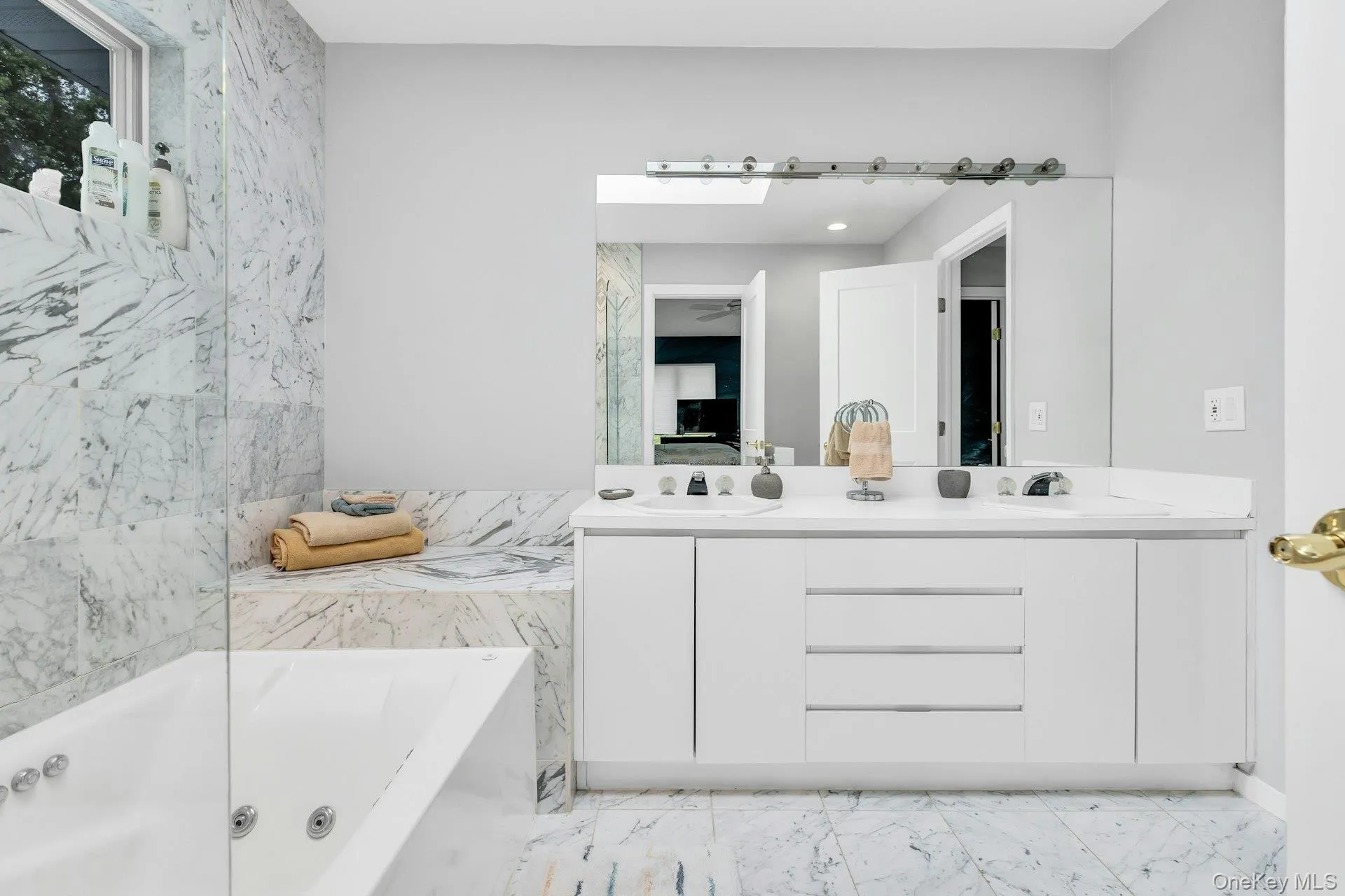 35 Bay Avenue, Southampton, NY, 4 Bedrooms Bedrooms, 8 Rooms Rooms,3 BathroomsBathrooms,Residential Lease,For Rent,Bay,0,983450 35 Bay Avenue, Southampton, NY, 4 Bedrooms Bedrooms, 8 Rooms Rooms,3 BathroomsBathrooms,Residential Lease,For Rent,Bay,0,983450