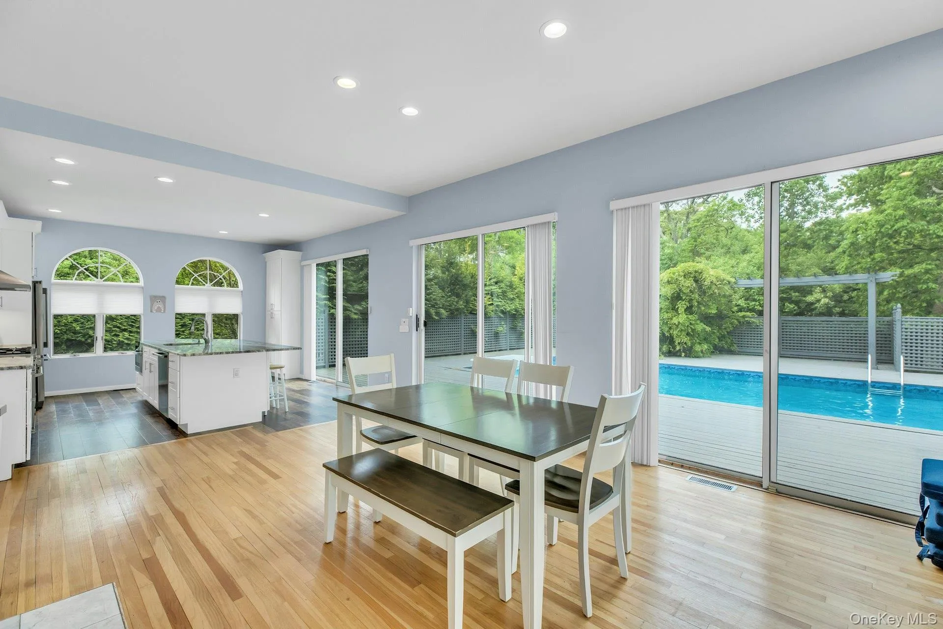 35 Bay Avenue, Southampton, NY, 4 Bedrooms Bedrooms, 8 Rooms Rooms,3 BathroomsBathrooms,Residential Lease,For Rent,Bay,0,983450 35 Bay Avenue, Southampton, NY, 4 Bedrooms Bedrooms, 8 Rooms Rooms,3 BathroomsBathrooms,Residential Lease,For Rent,Bay,0,983450