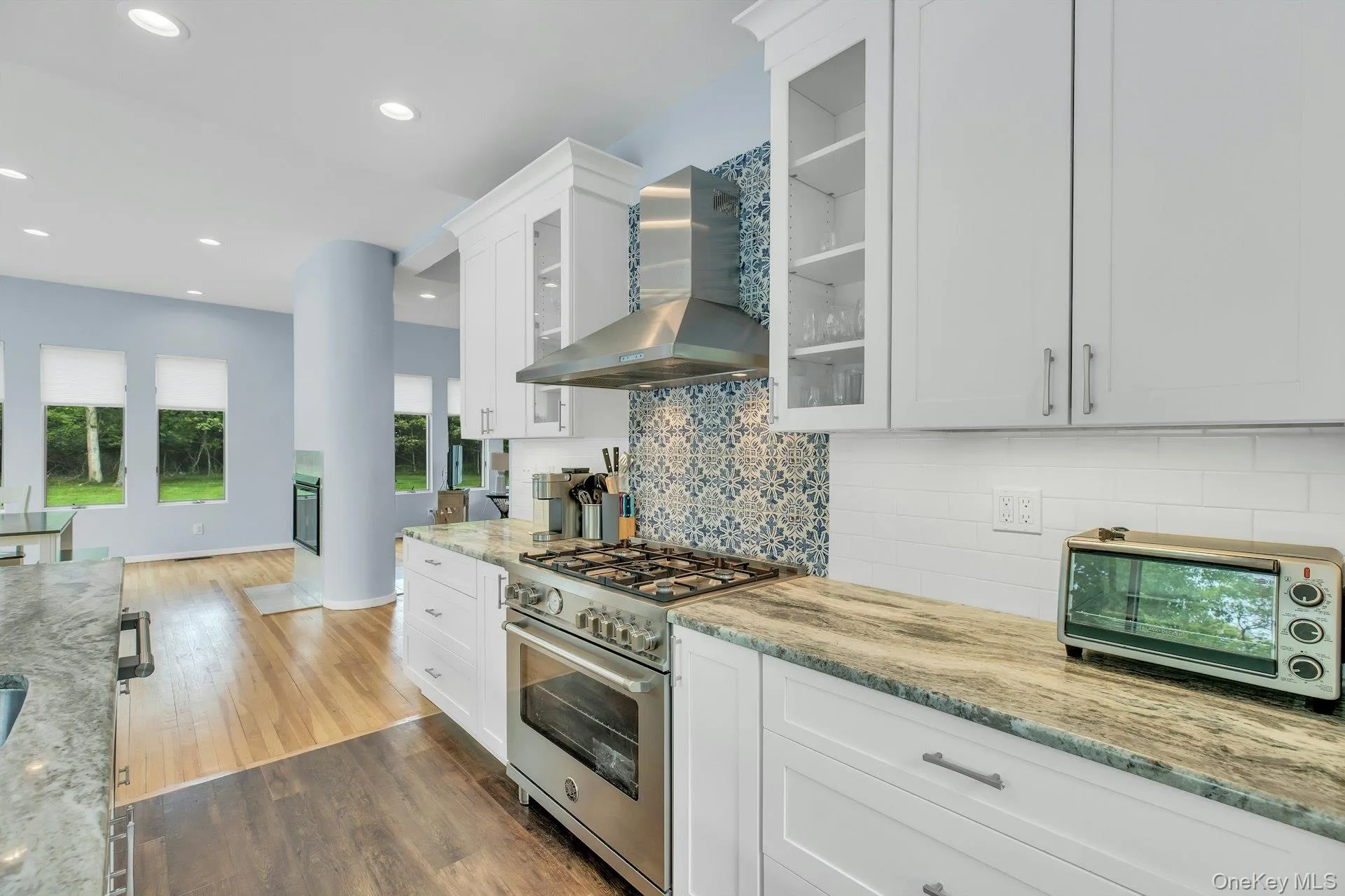 35 Bay Avenue, Southampton, NY, 4 Bedrooms Bedrooms, 8 Rooms Rooms,3 BathroomsBathrooms,Residential Lease,For Rent,Bay,0,983450 35 Bay Avenue, Southampton, NY, 4 Bedrooms Bedrooms, 8 Rooms Rooms,3 BathroomsBathrooms,Residential Lease,For Rent,Bay,0,983450