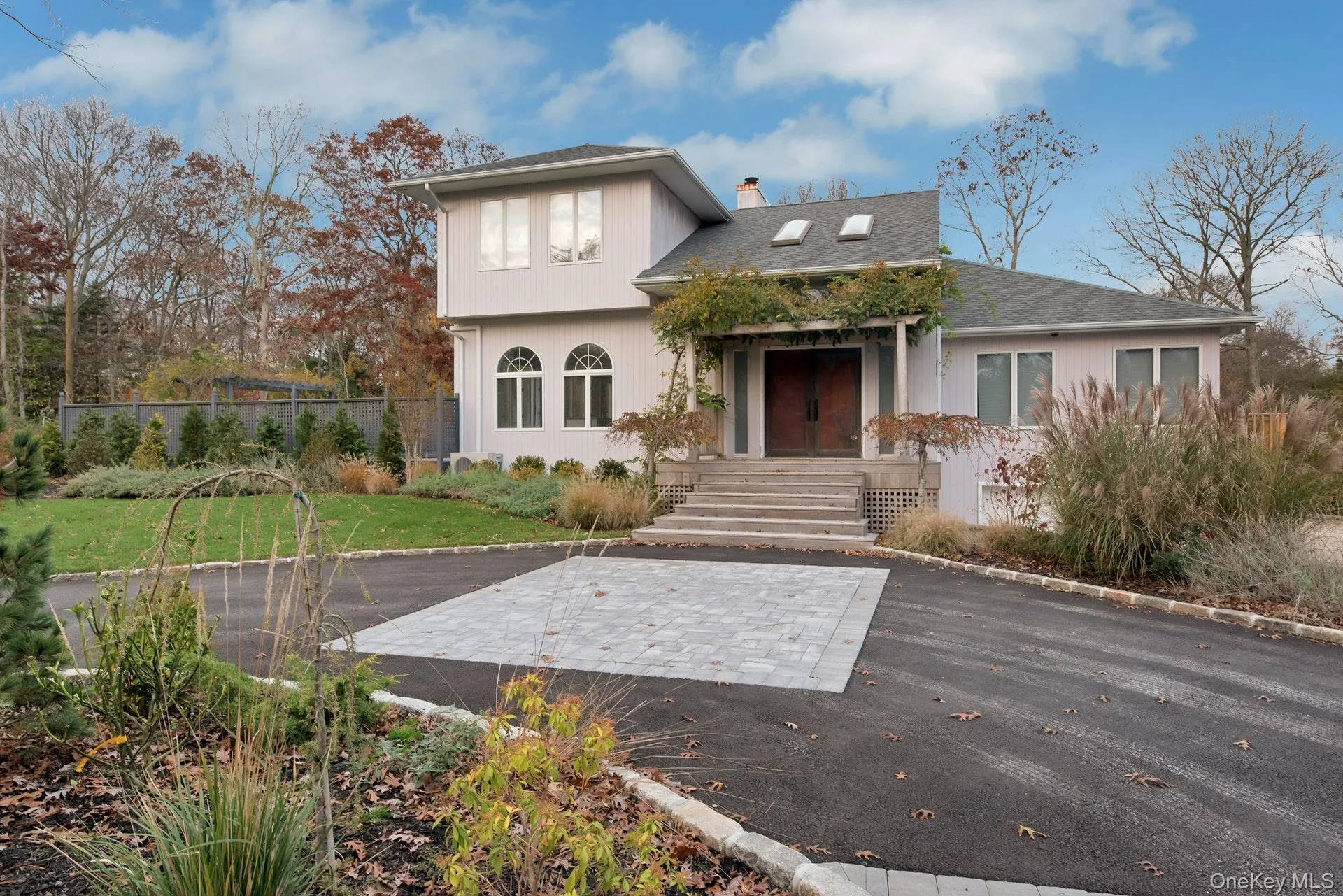 35 Bay Avenue, Southampton, NY, 4 Bedrooms Bedrooms, 8 Rooms Rooms,3 BathroomsBathrooms,Residential Lease,For Rent,Bay,0,983450 35 Bay Avenue, Southampton, NY, 4 Bedrooms Bedrooms, 8 Rooms Rooms,3 BathroomsBathrooms,Residential Lease,For Rent,Bay,0,983450