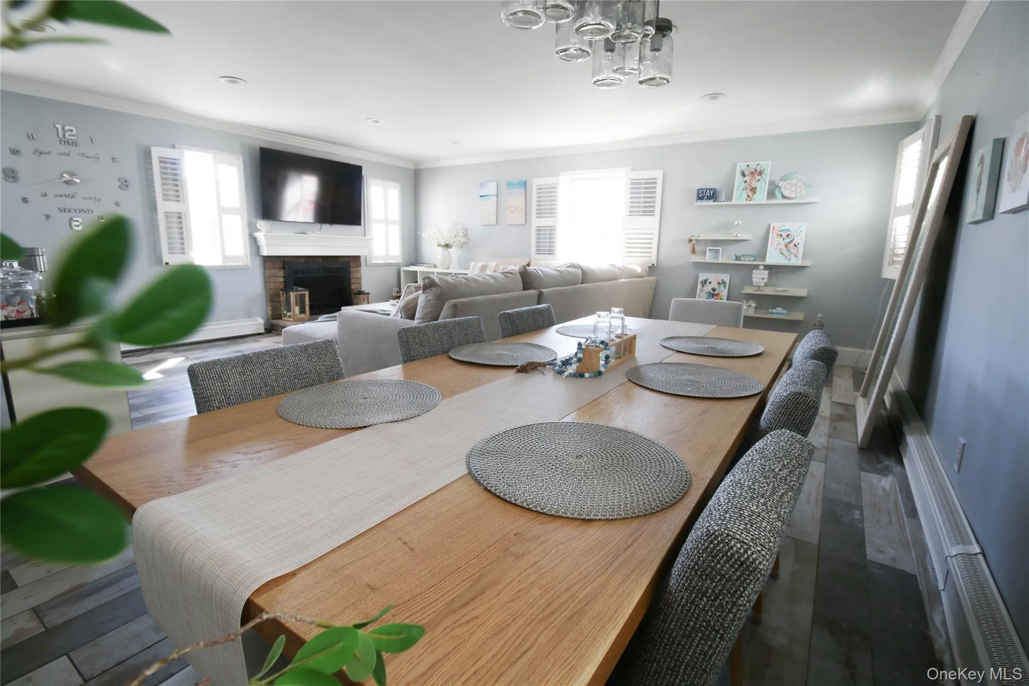 Dining Area Dining Area