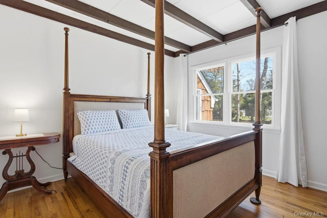 3 Foster Avenue, Southampton, NY, 2 Bedrooms Bedrooms, 6 Rooms Rooms,2 BathroomsBathrooms,Residential Lease,For Rent,Foster,0,983470 3 Foster Avenue, Southampton, NY, 2 Bedrooms Bedrooms, 6 Rooms Rooms,2 BathroomsBathrooms,Residential Lease,For Rent,Foster,0,983470