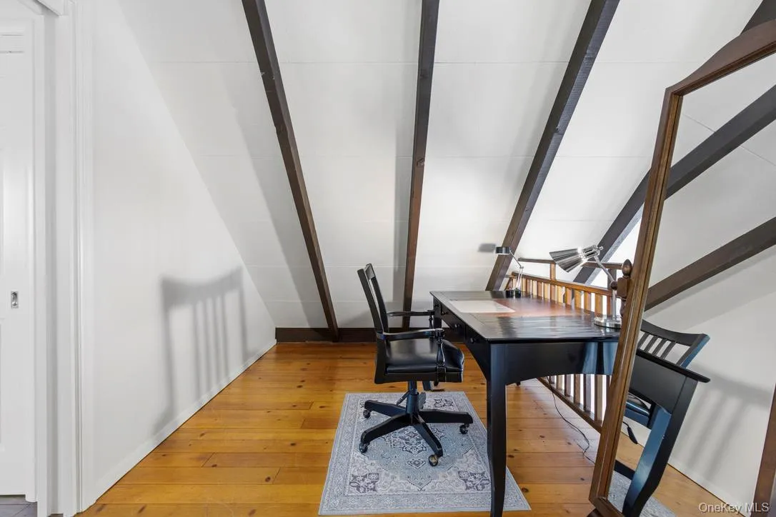 3 Foster Avenue, Southampton, NY, 2 Bedrooms Bedrooms, 6 Rooms Rooms,2 BathroomsBathrooms,Residential Lease,For Rent,Foster,0,983470 3 Foster Avenue, Southampton, NY, 2 Bedrooms Bedrooms, 6 Rooms Rooms,2 BathroomsBathrooms,Residential Lease,For Rent,Foster,0,983470
