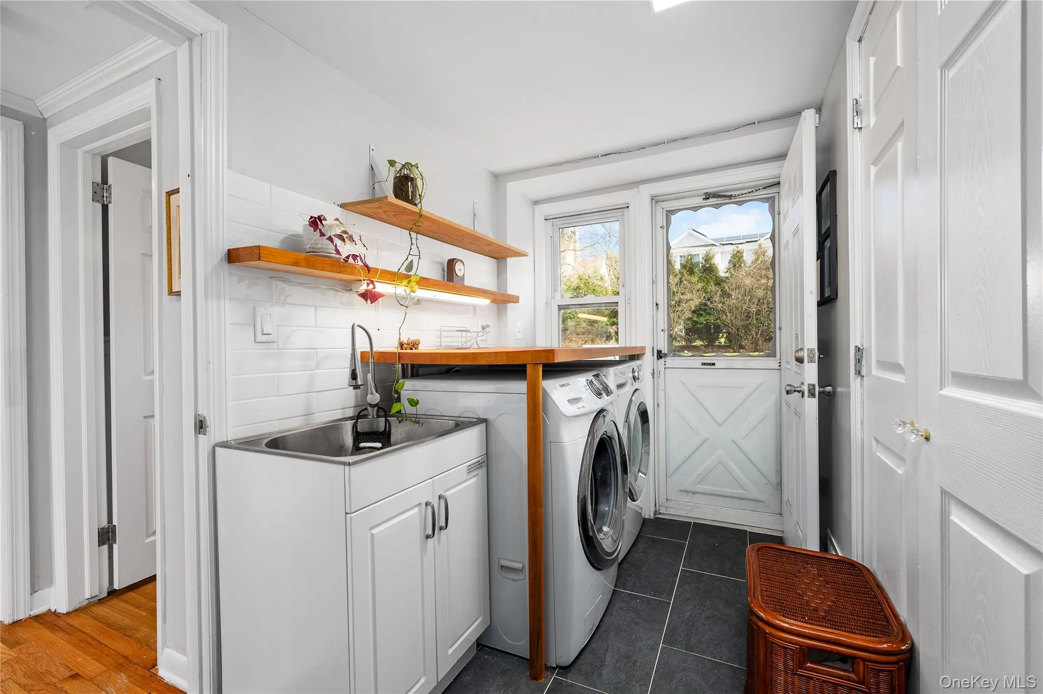 1001 Shore Acres Drive, Rye Town, NY, 3 Bedrooms Bedrooms, 14 Rooms Rooms,3 BathroomsBathrooms,Residential Lease,For Rent,Shore Acres Drive,0,983481 1001 Shore Acres Drive, Rye Town, NY, 3 Bedrooms Bedrooms, 14 Rooms Rooms,3 BathroomsBathrooms,Residential Lease,For Rent,Shore Acres Drive,0,983481