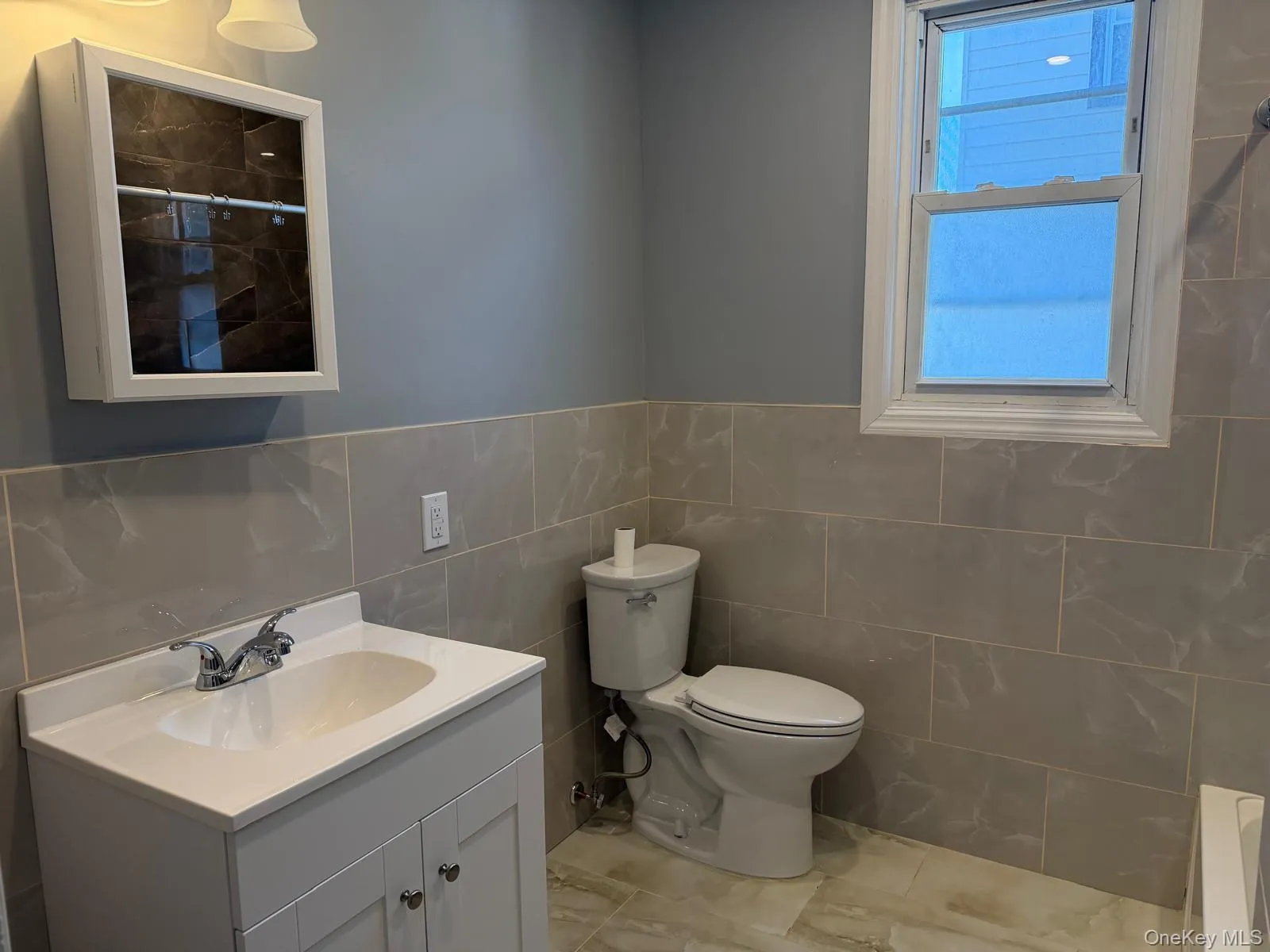 24 Doxsey Place, Hempstead, NY, 1 Bedroom Bedrooms, 5 Rooms Rooms,1 BathroomBathrooms,Residential Lease,For Rent,Doxsey,0,983494 24 Doxsey Place, Hempstead, NY, 1 Bedroom Bedrooms, 5 Rooms Rooms,1 BathroomBathrooms,Residential Lease,For Rent,Doxsey,0,983494
