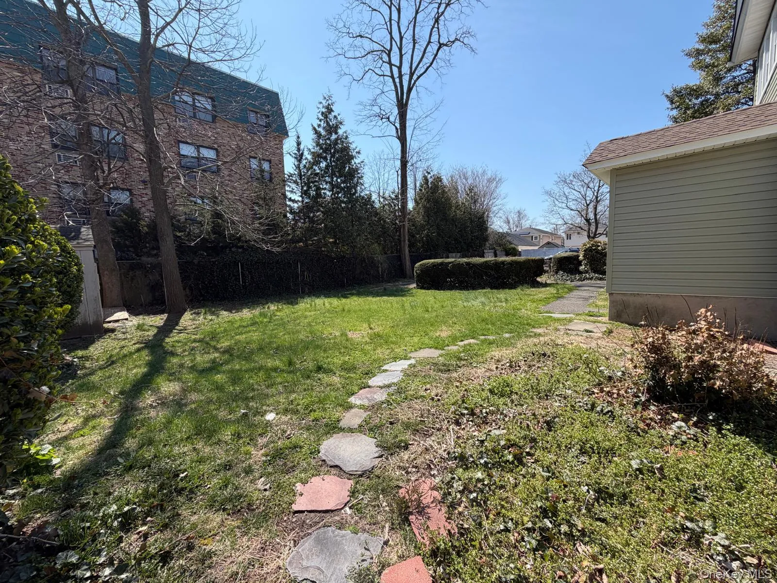 24 Doxsey Place, Hempstead, NY, 1 Bedroom Bedrooms, 5 Rooms Rooms,1 BathroomBathrooms,Residential Lease,For Rent,Doxsey,0,983494 24 Doxsey Place, Hempstead, NY, 1 Bedroom Bedrooms, 5 Rooms Rooms,1 BathroomBathrooms,Residential Lease,For Rent,Doxsey,0,983494