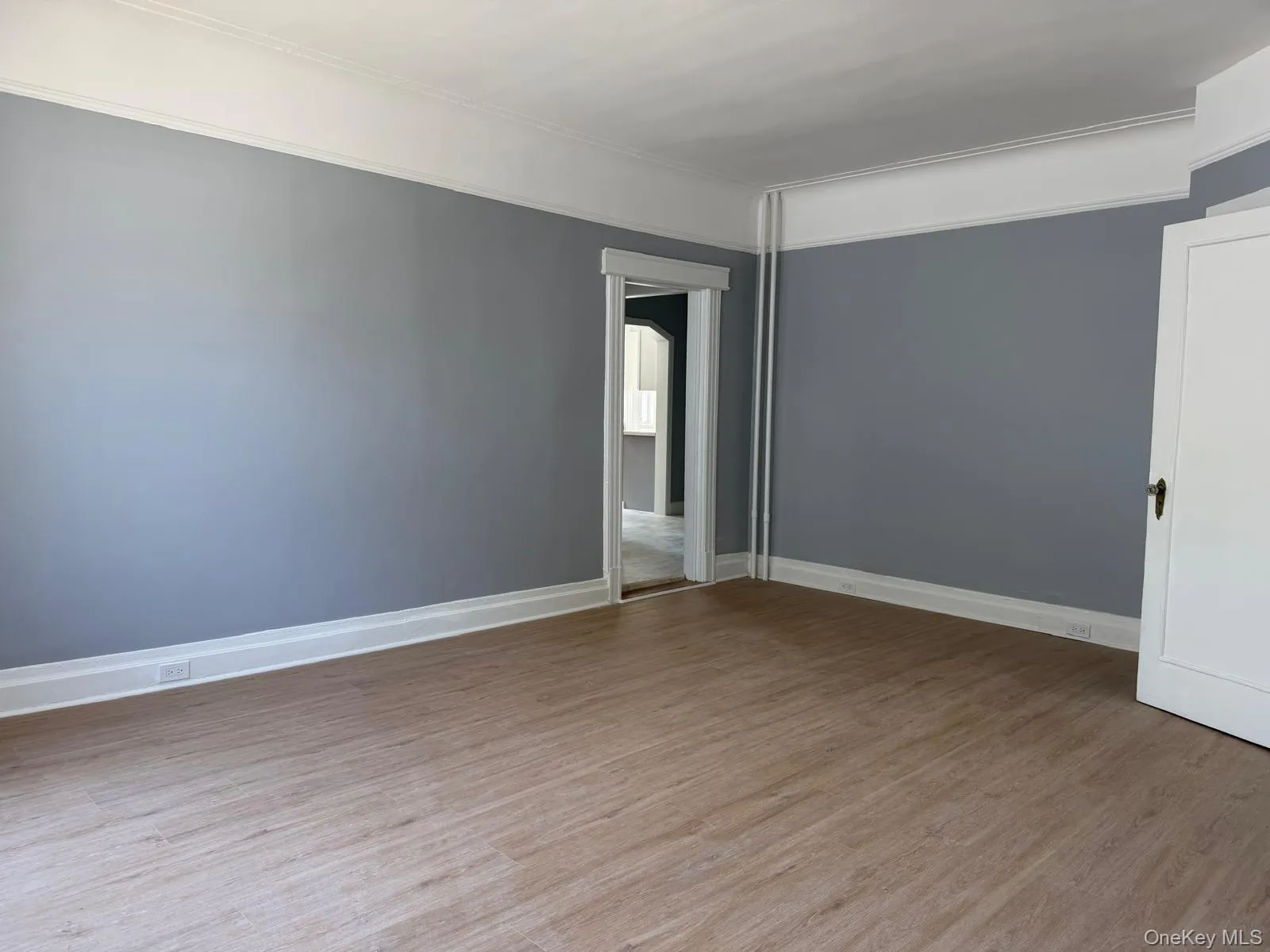 24 Doxsey Place, Hempstead, NY, 1 Bedroom Bedrooms, 5 Rooms Rooms,1 BathroomBathrooms,Residential Lease,For Rent,Doxsey,0,983494 24 Doxsey Place, Hempstead, NY, 1 Bedroom Bedrooms, 5 Rooms Rooms,1 BathroomBathrooms,Residential Lease,For Rent,Doxsey,0,983494