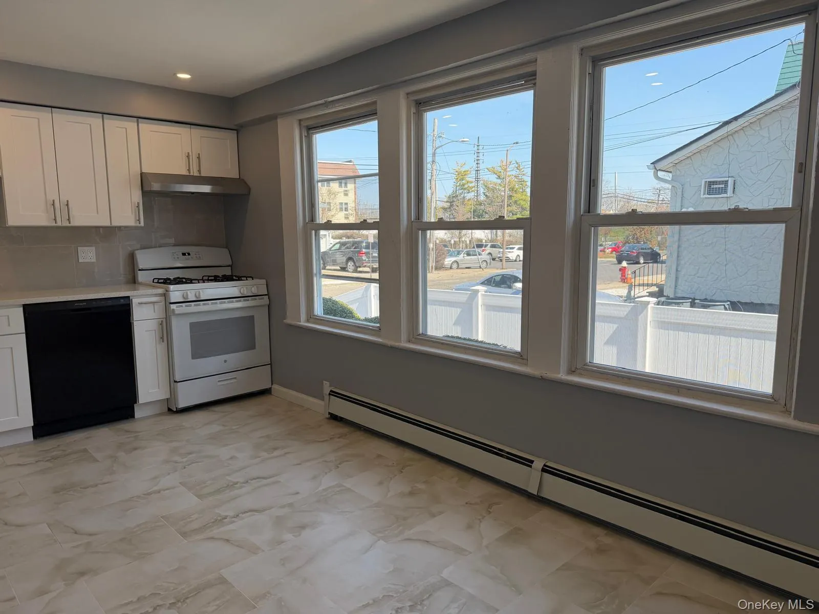 24 Doxsey Place, Hempstead, NY, 1 Bedroom Bedrooms, 5 Rooms Rooms,1 BathroomBathrooms,Residential Lease,For Rent,Doxsey,0,983494 24 Doxsey Place, Hempstead, NY, 1 Bedroom Bedrooms, 5 Rooms Rooms,1 BathroomBathrooms,Residential Lease,For Rent,Doxsey,0,983494