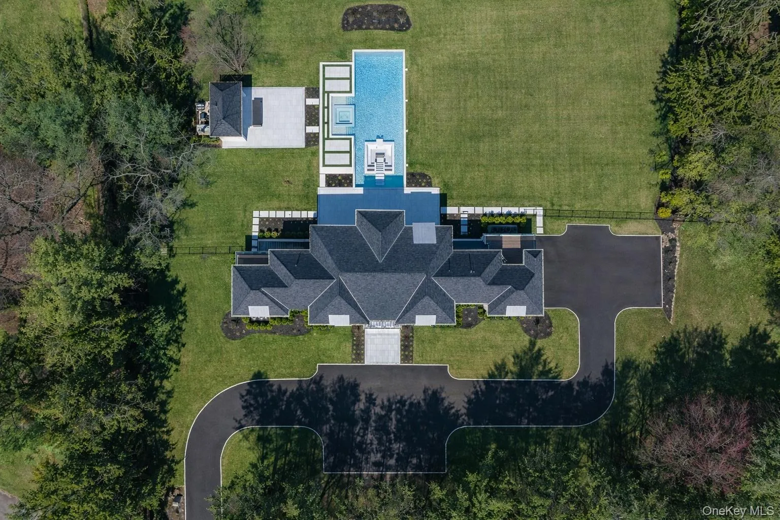 30 Evans Drive, Oyster Bay, NY, 7 Bedrooms Bedrooms, 15 Rooms Rooms,8 BathroomsBathrooms,Residential,For Rent,Evans,0,983498 30 Evans Drive, Oyster Bay, NY, 7 Bedrooms Bedrooms, 15 Rooms Rooms,8 BathroomsBathrooms,Residential,For Rent,Evans,0,983498