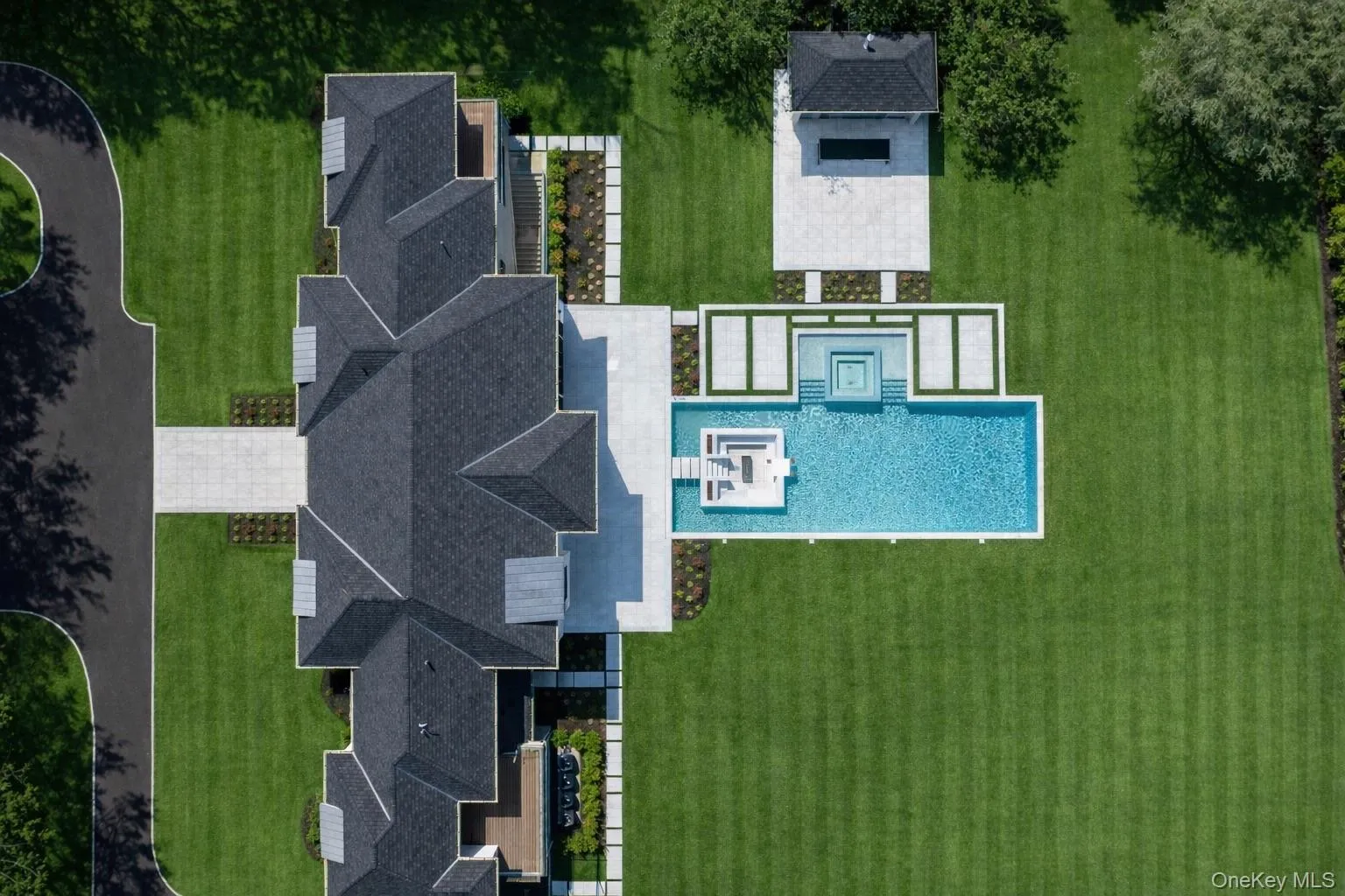 30 Evans Drive, Oyster Bay, NY, 7 Bedrooms Bedrooms, 15 Rooms Rooms,8 BathroomsBathrooms,Residential,For Rent,Evans,0,983498 30 Evans Drive, Oyster Bay, NY, 7 Bedrooms Bedrooms, 15 Rooms Rooms,8 BathroomsBathrooms,Residential,For Rent,Evans,0,983498