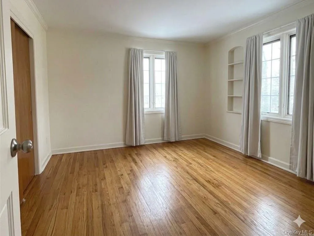 64 Old Pond Road, North Hempstead, NY, 3 Bedrooms Bedrooms, 7 Rooms Rooms,2 BathroomsBathrooms,Residential Lease,For Rent,Old Pond,0,983503 64 Old Pond Road, North Hempstead, NY, 3 Bedrooms Bedrooms, 7 Rooms Rooms,2 BathroomsBathrooms,Residential Lease,For Rent,Old Pond,0,983503