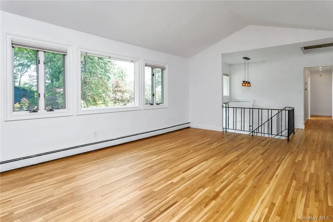 5 Deerhill Lane, Greenburgh, NY, 4 Bedrooms Bedrooms, 9 Rooms Rooms,3 BathroomsBathrooms,Residential Lease,For Rent,Deerhill,0,983504 5 Deerhill Lane, Greenburgh, NY, 4 Bedrooms Bedrooms, 9 Rooms Rooms,3 BathroomsBathrooms,Residential Lease,For Rent,Deerhill,0,983504