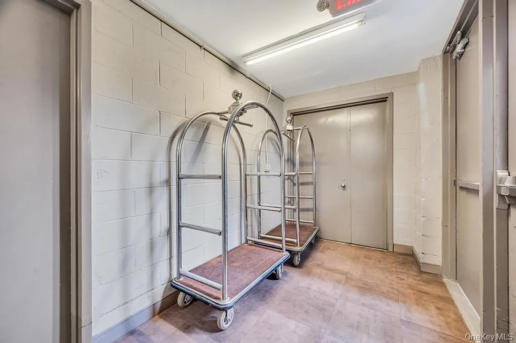 100 Broadway, Long Beach, NY, 2 Bedrooms Bedrooms, 5 Rooms Rooms,2 BathroomsBathrooms,Residential Lease,For Rent,Broadway,0,983519 100 Broadway, Long Beach, NY, 2 Bedrooms Bedrooms, 5 Rooms Rooms,2 BathroomsBathrooms,Residential Lease,For Rent,Broadway,0,983519