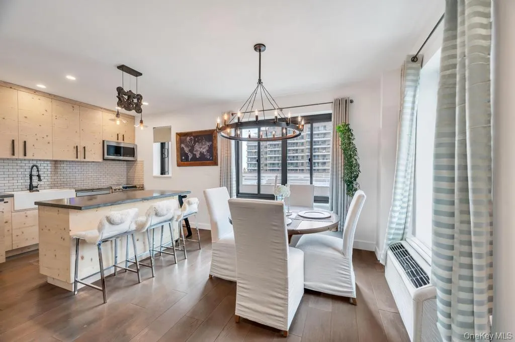 100 Broadway, Long Beach, NY, 2 Bedrooms Bedrooms, 5 Rooms Rooms,2 BathroomsBathrooms,Residential Lease,For Rent,Broadway,0,983519 100 Broadway, Long Beach, NY, 2 Bedrooms Bedrooms, 5 Rooms Rooms,2 BathroomsBathrooms,Residential Lease,For Rent,Broadway,0,983519